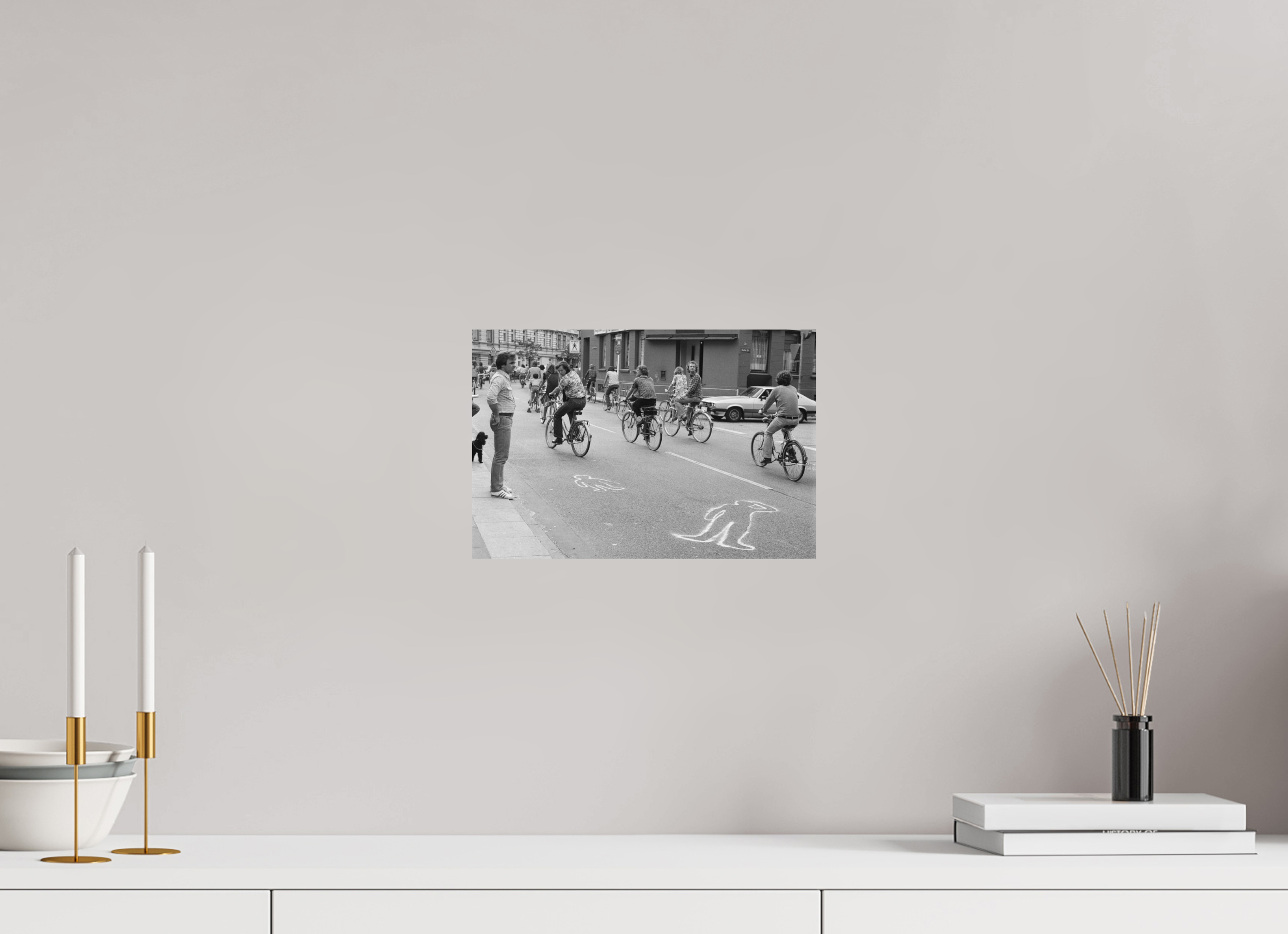 30 x 20 cm, 2. Foto auf Alu-Dibond Johannes Hartmann: Schleichen statt Leichen 2 (S/W-Foto)