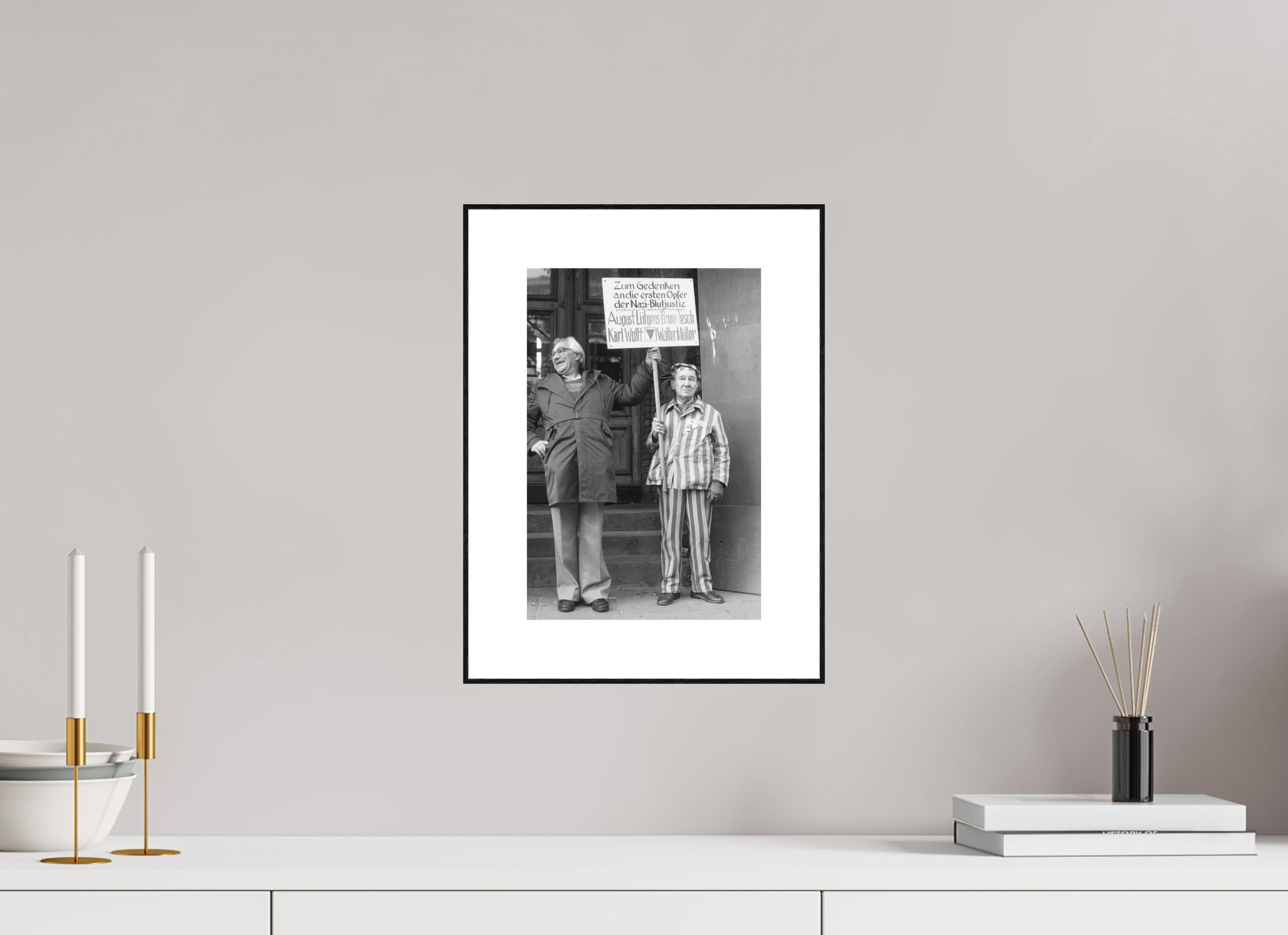 20 x 30 cm, 3b. Foto in ArtBox (4mm) mit Weißrand Johannes Hartmann: Opfer der NS-Justiz (S/W-Foto)