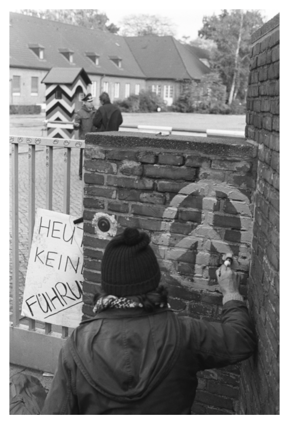 Main image Johannes Hartmann: Heute keine Führung (S/W-Foto)