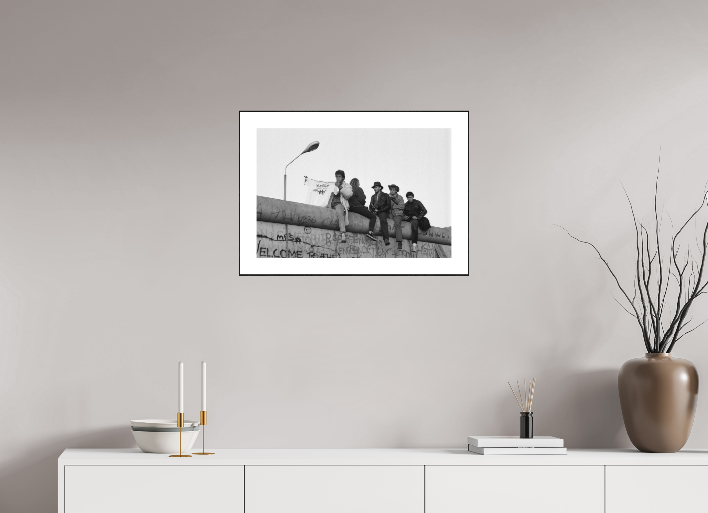 60 x 40 cm, 3b. Foto in ArtBox (4mm) mit Weißrand Johannes Hartmann: Wir wollen nie mehr auseinander gehn (S/W-Foto)