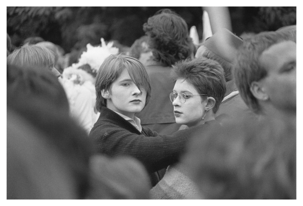 Main image Johannes Hartmann: Plötzlich mittendrin (S/W-Foto)