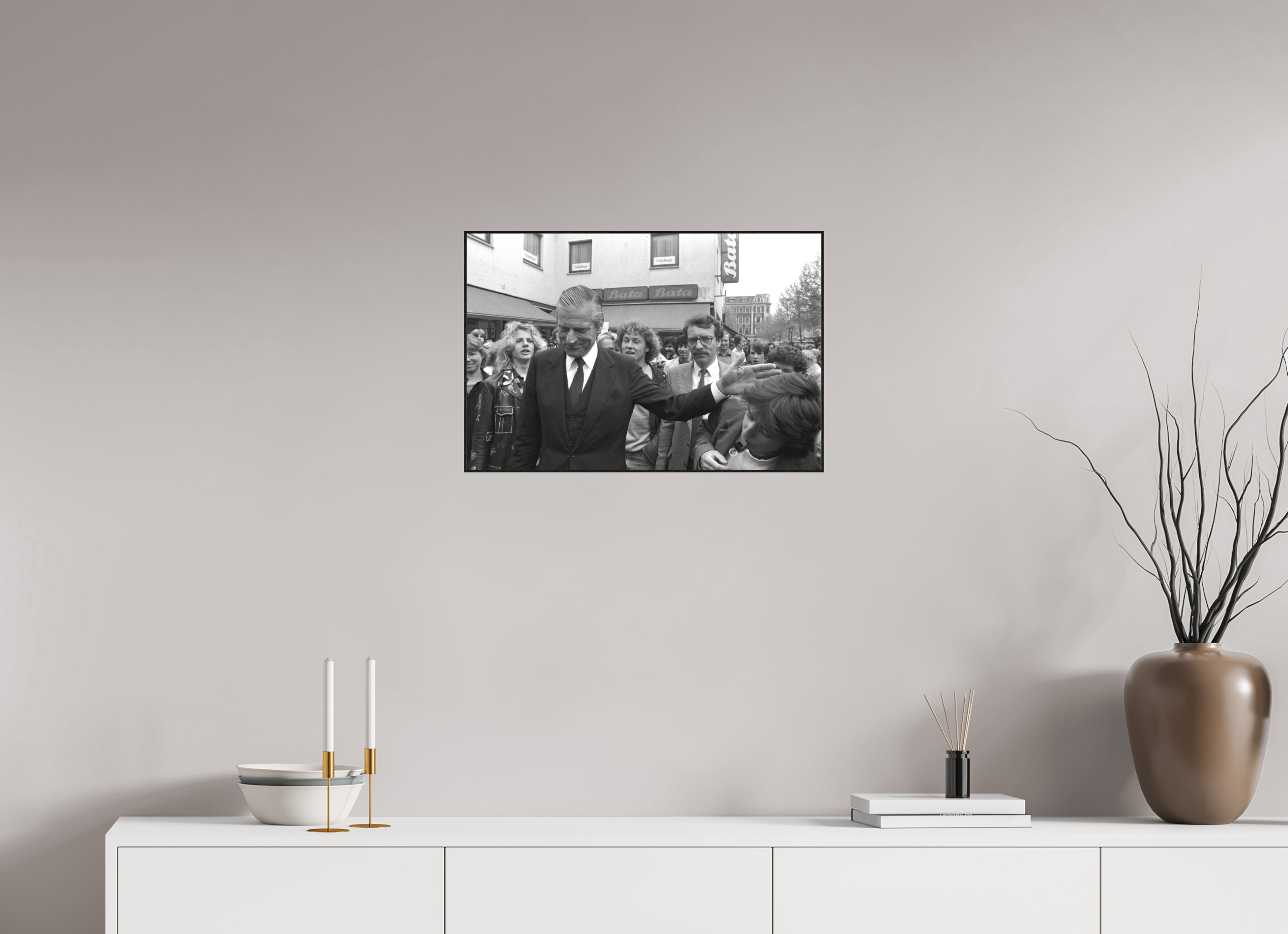 60 x 40 cm, 3a. Foto in ArtBox (4mm) Johannes Hartmann: Auftritt Walter Leisler-Kiep (S/W-Foto)