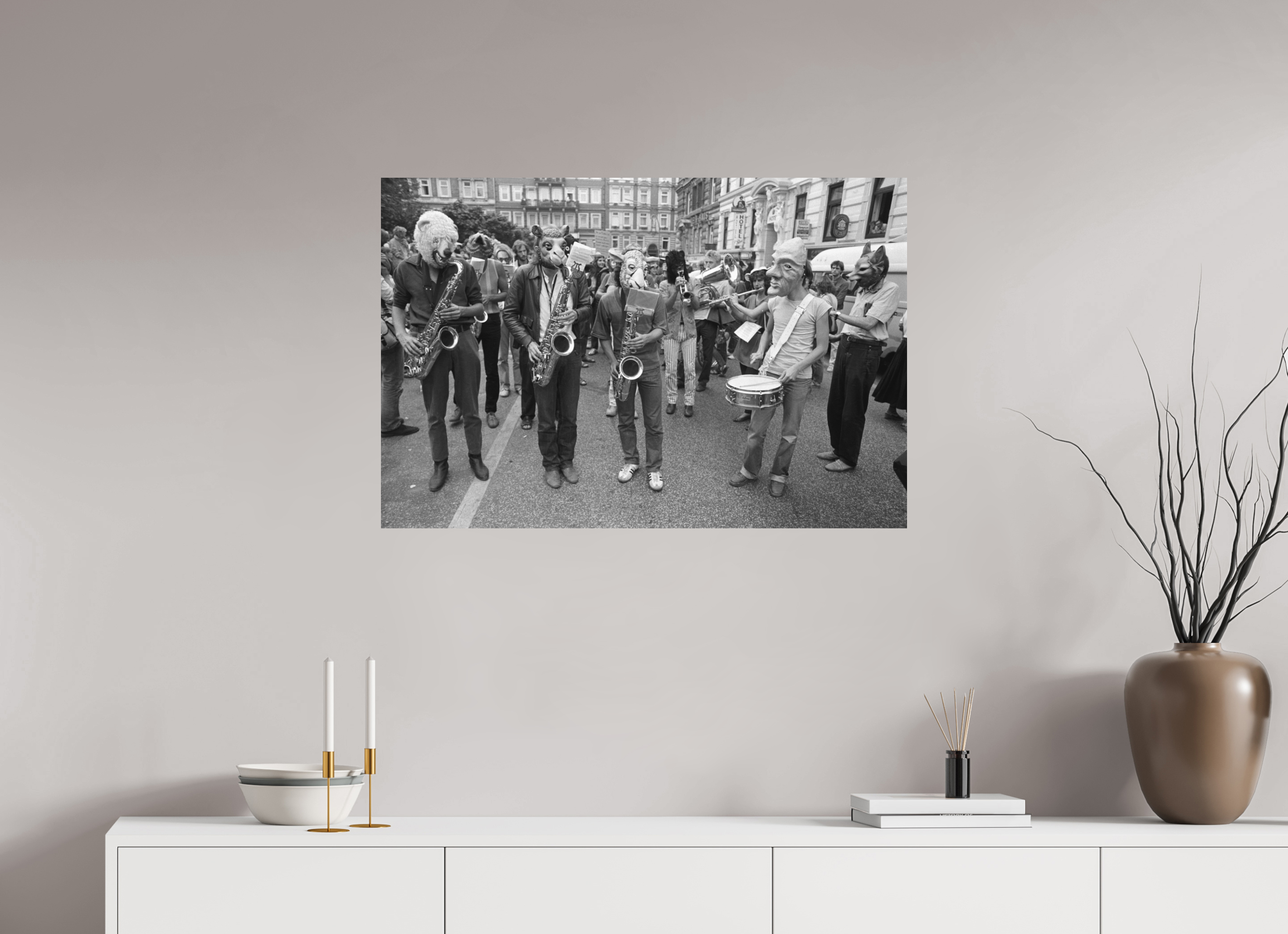 90 x 60 cm, 2. Foto auf Alu-Dibond Johannes Hartmann: Tuten & Blasen (S/W-Foto)