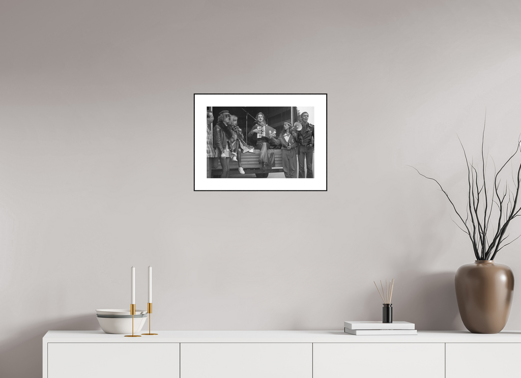 45 x 30 cm, 3b. Foto in ArtBox (4mm) mit Weißrand Johannes Hartmann: Christopher Street Day 1981 – 1 (S/W-Foto)