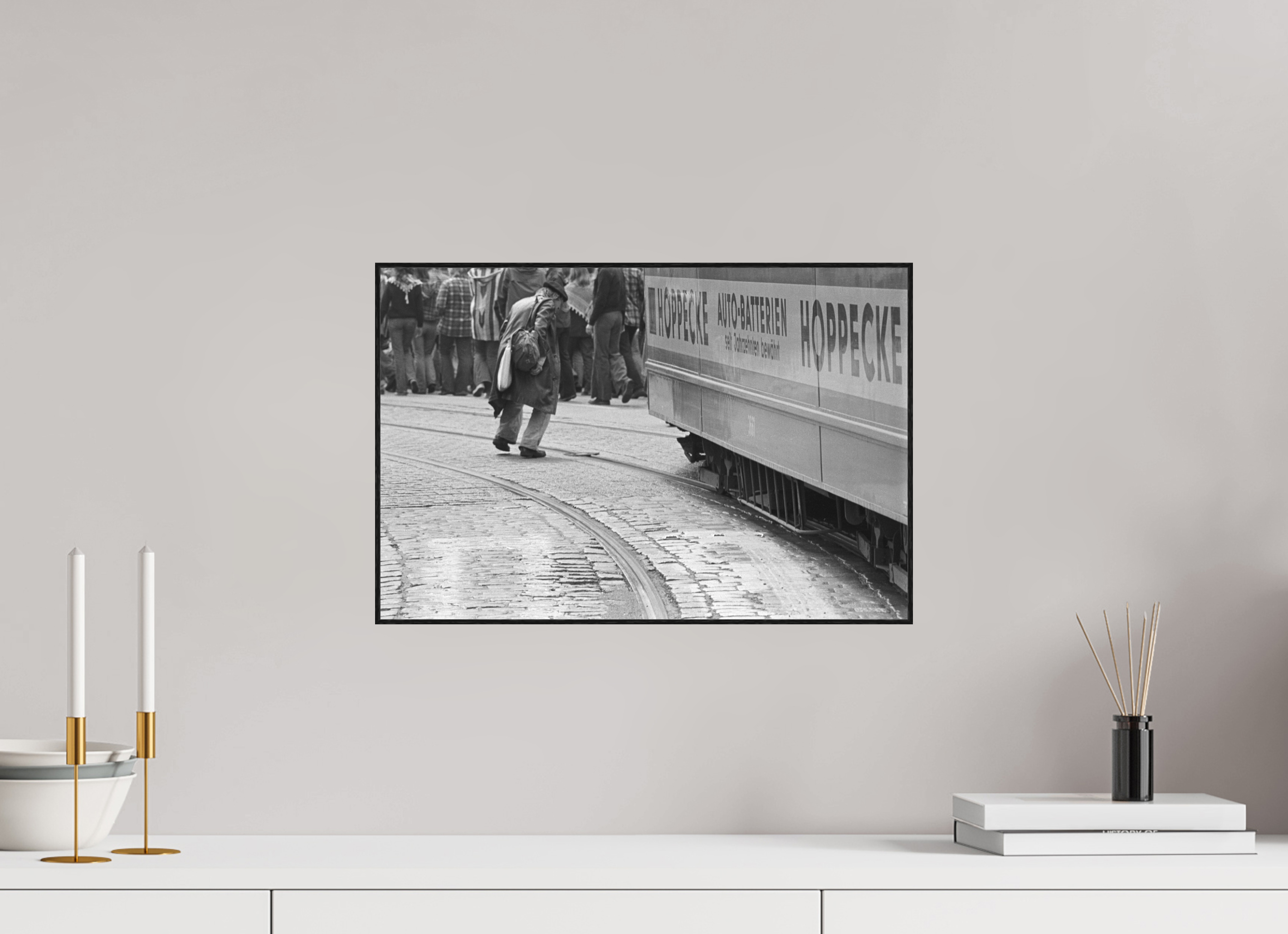 45 x 30 cm, 3a. Foto in ArtBox (4mm) Nie wieder… (1)