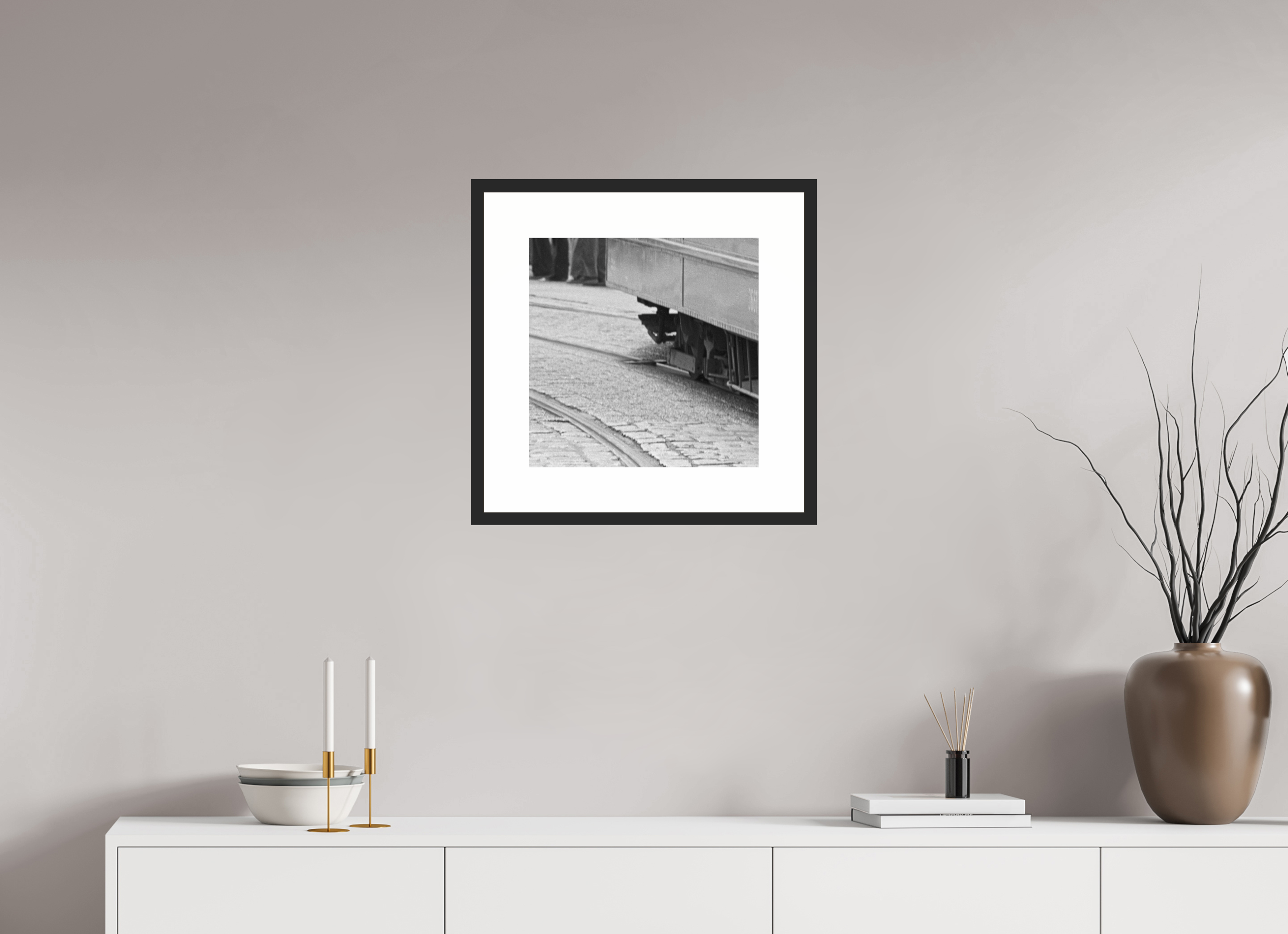 40 x 40 cm, 4b. Foto im Holz-Rahmen (20mm) mit Weißrand Nie wieder… (2)