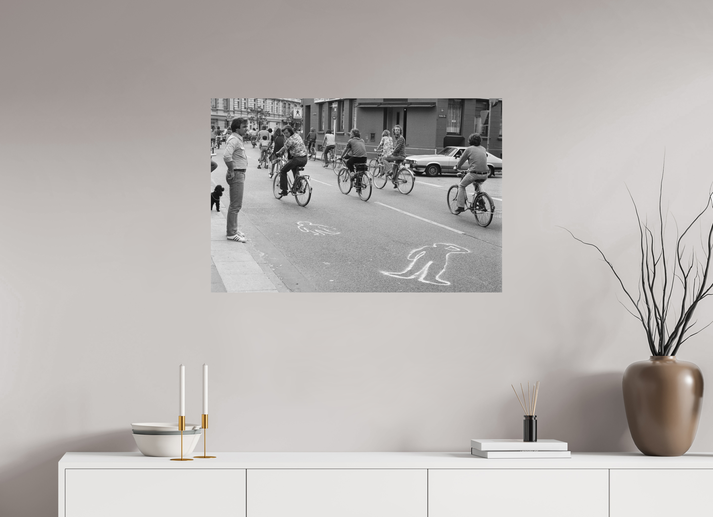 90 x 60 cm, 2. Foto auf Alu-Dibond Johannes Hartmann: Schleichen statt Leichen 2 (S/W-Foto)