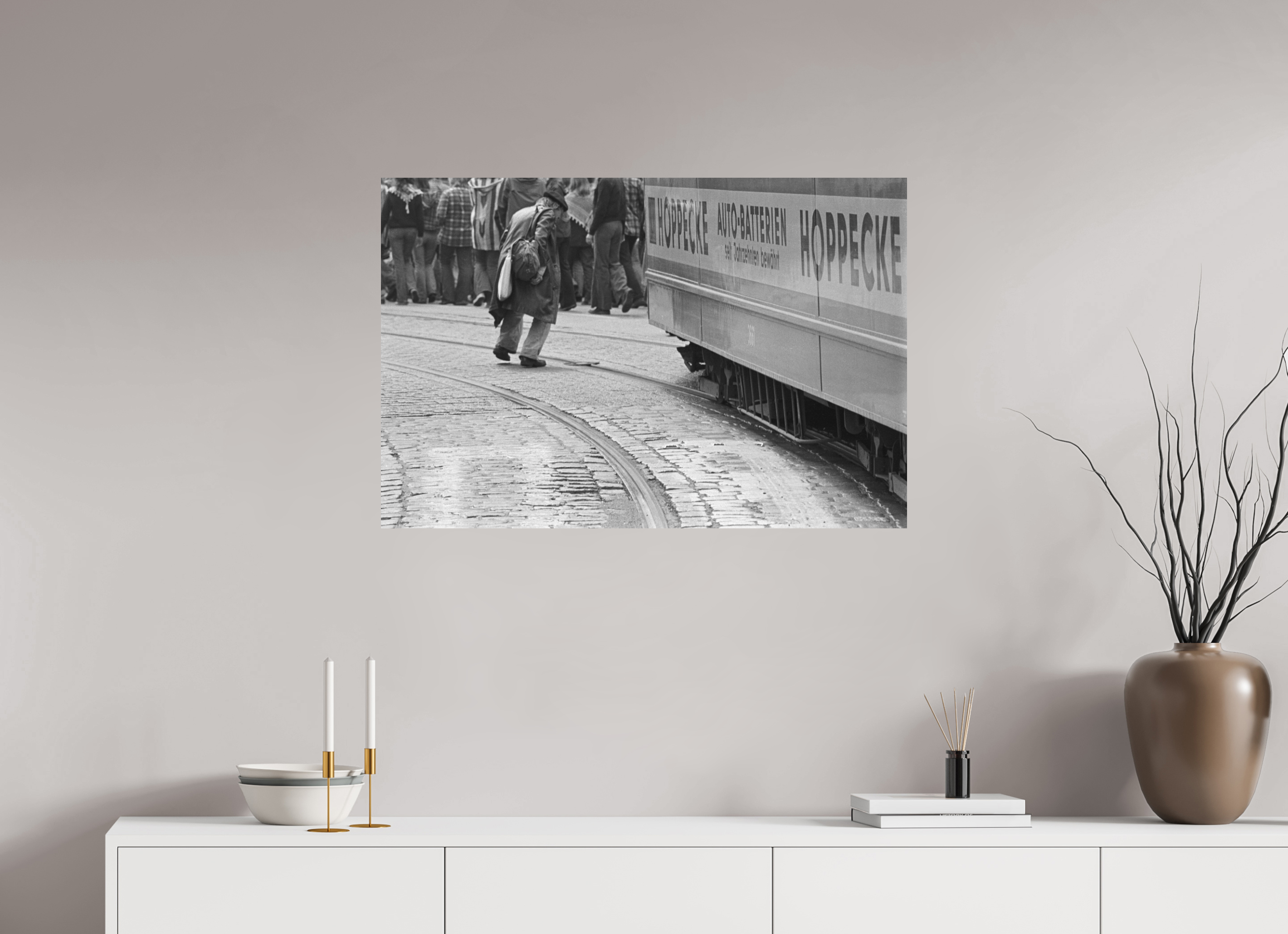 90 x 60 cm, 2. Foto auf Alu-Dibond Nie wieder… (1)