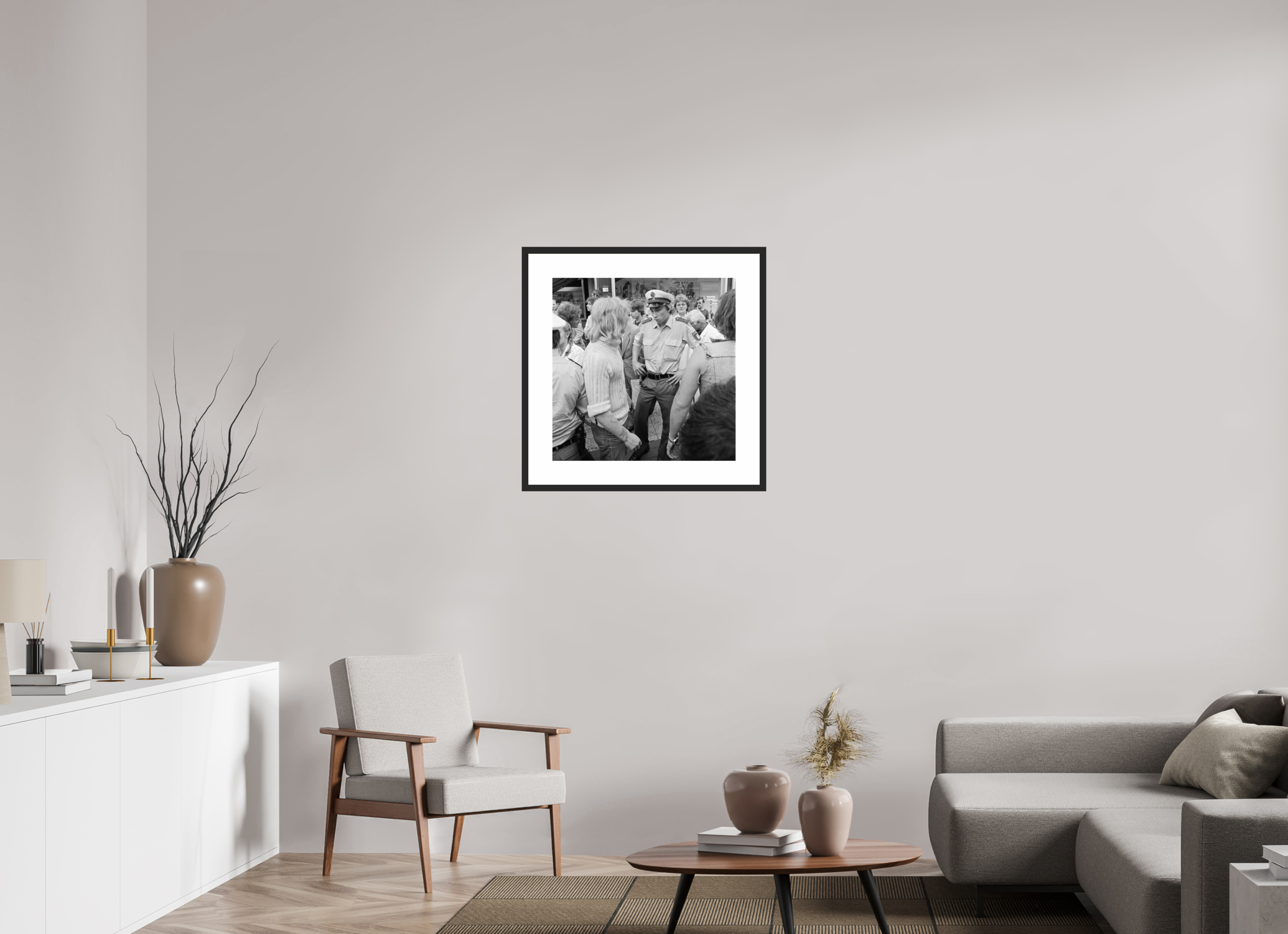 60 x 60 cm, 4b. Foto im Holz-Rahmen (20mm) mit Weißrand Johannes Hartmann: Auge in Auge (S/W-Foto)