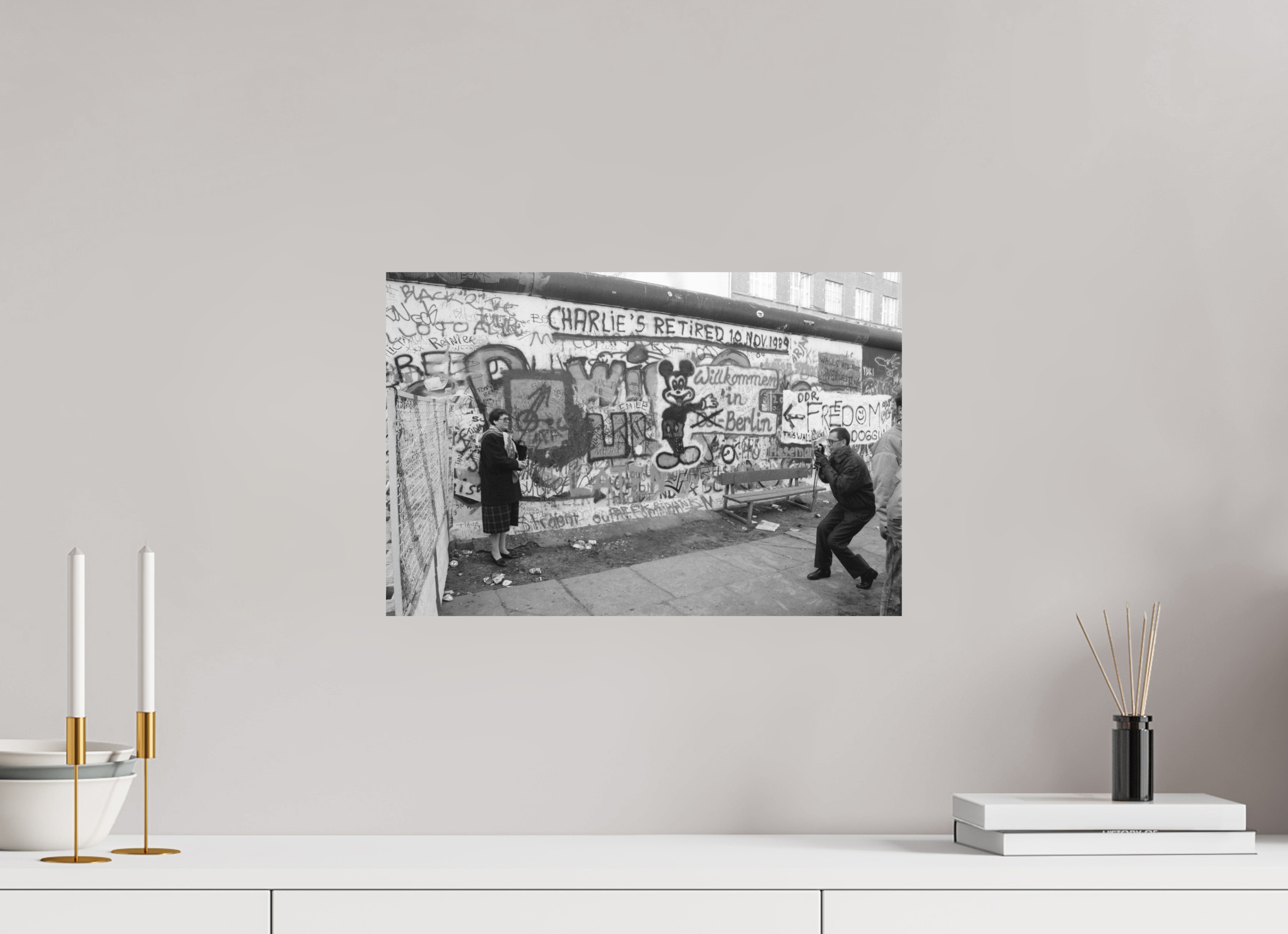 45 x 30 cm, 2. Foto auf Alu-Dibond Johannes Hartmann: Ein Schnappschuss für's Fotoalbum (S/W-Foto)