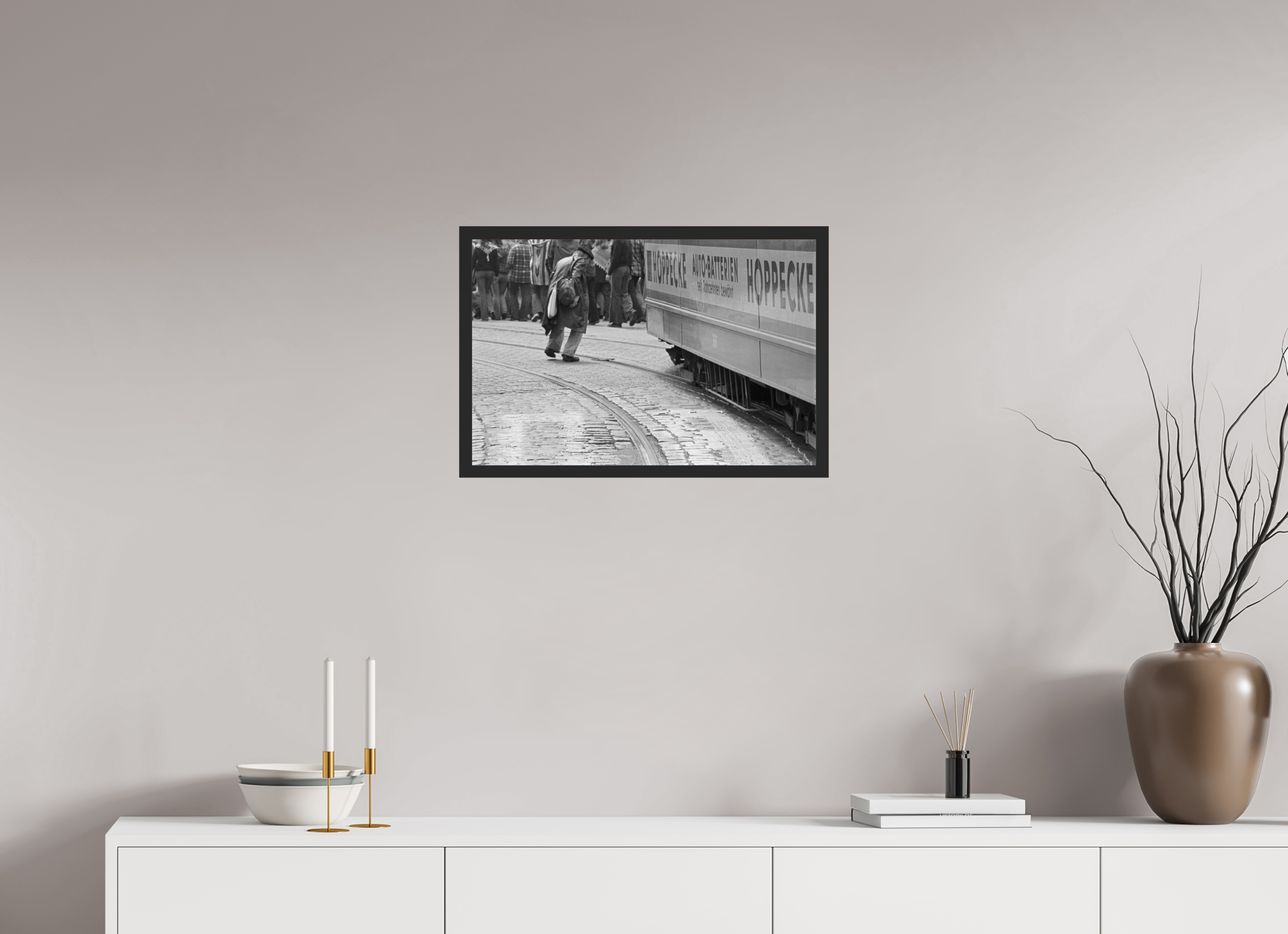 60 x 40 cm, 4a. Foto im Holz-Rahmen (20mm) Nie wieder… (1)