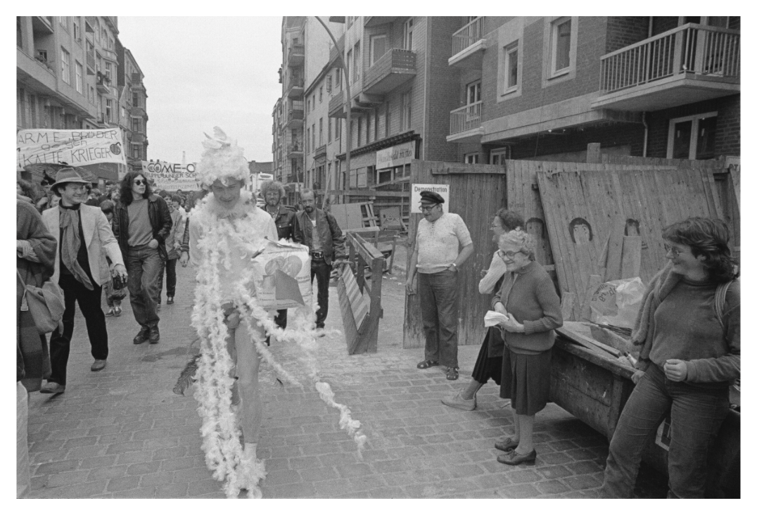 Main image Johannes Hartmann: Christopher Street Day 2 (S/W-Foto)