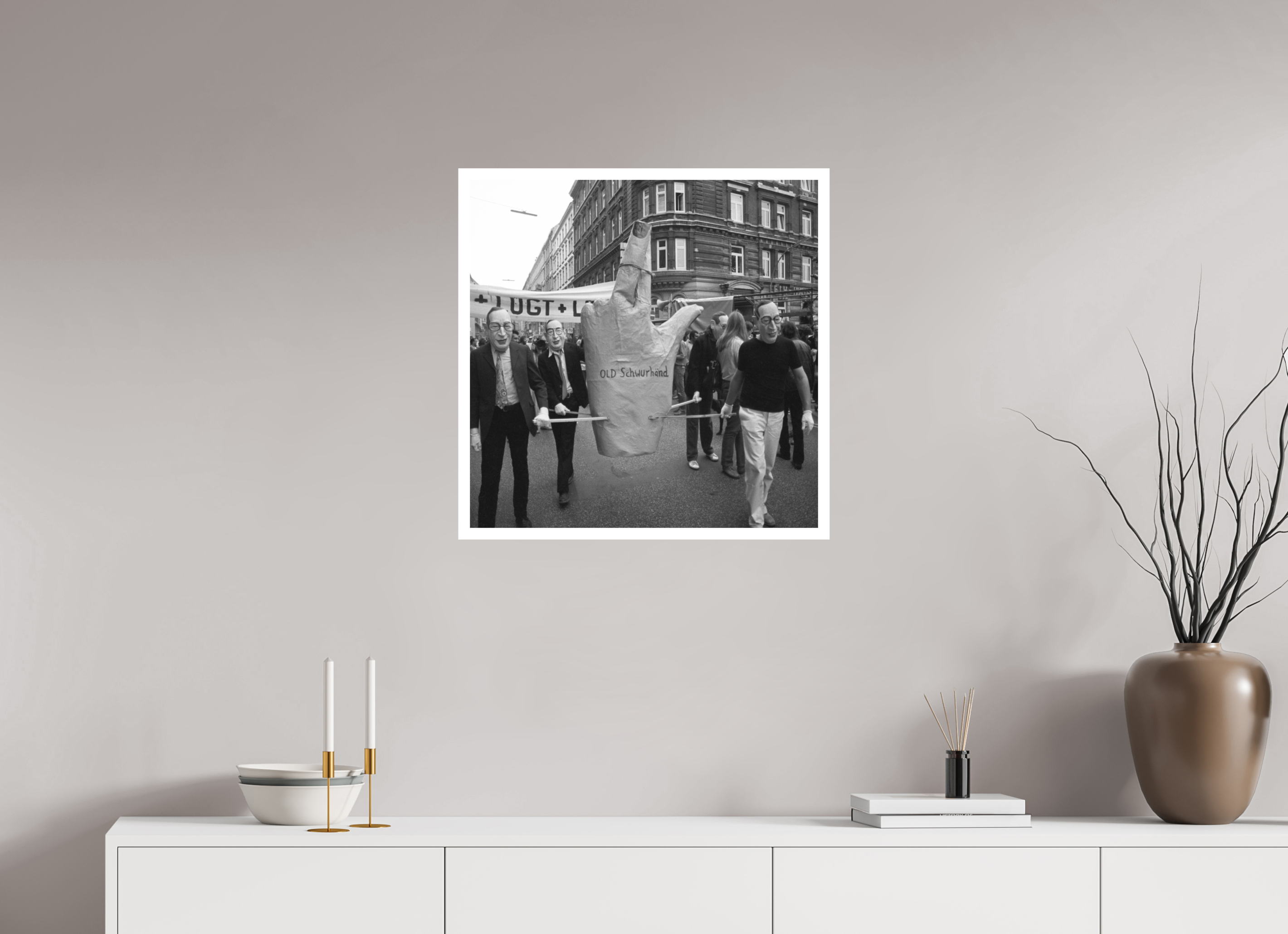 60 x 60 cm, 1. Foto mit Weißrand Johannes Hartmann: Old Schwurhand (S/W-Foto)