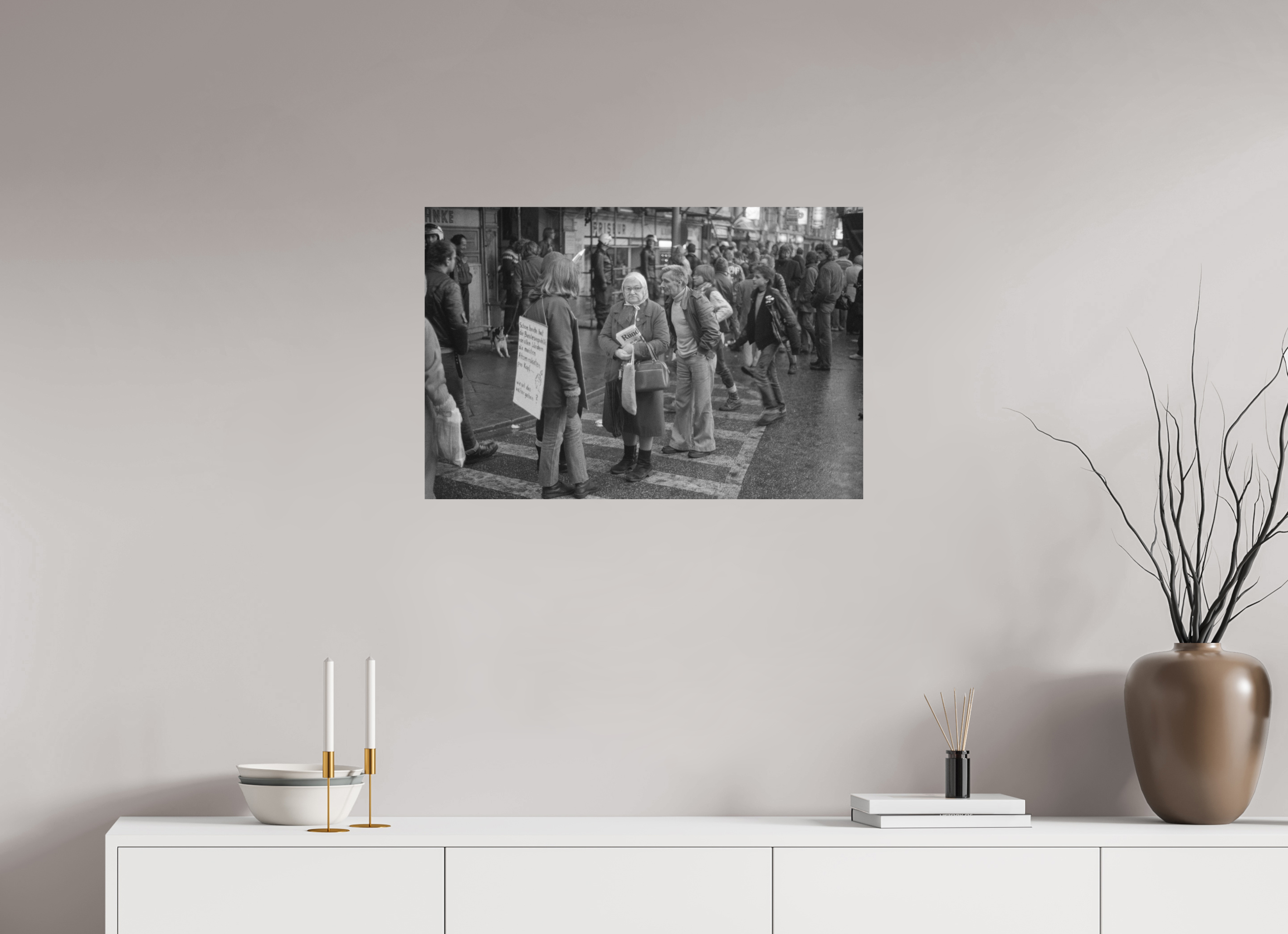 75 x 50 cm, 2. Foto auf Alu-Dibond Johannes Hartmann: Wie soll das weitergehen? (S/W-Foto)