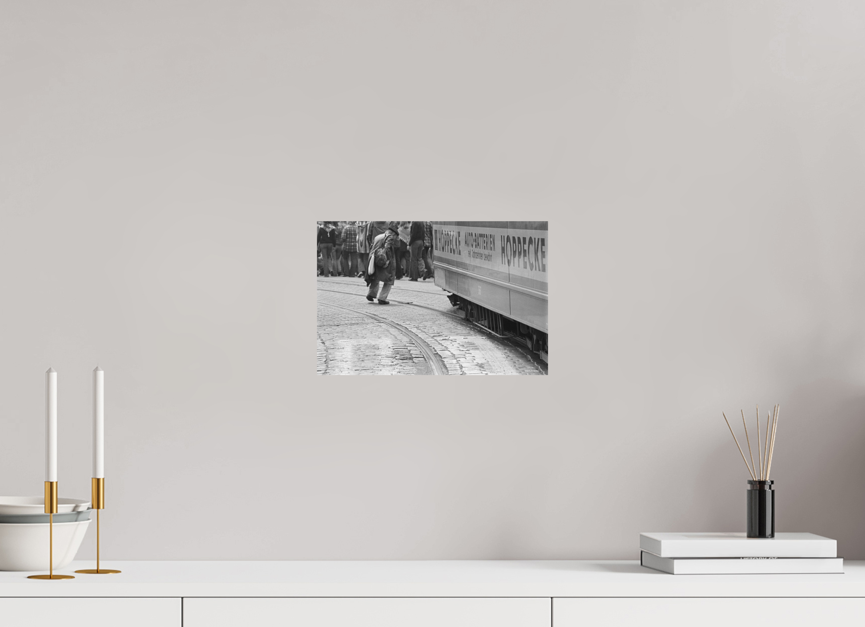 30 x 20 cm, 2. Foto auf Alu-Dibond Nie wieder… (1)