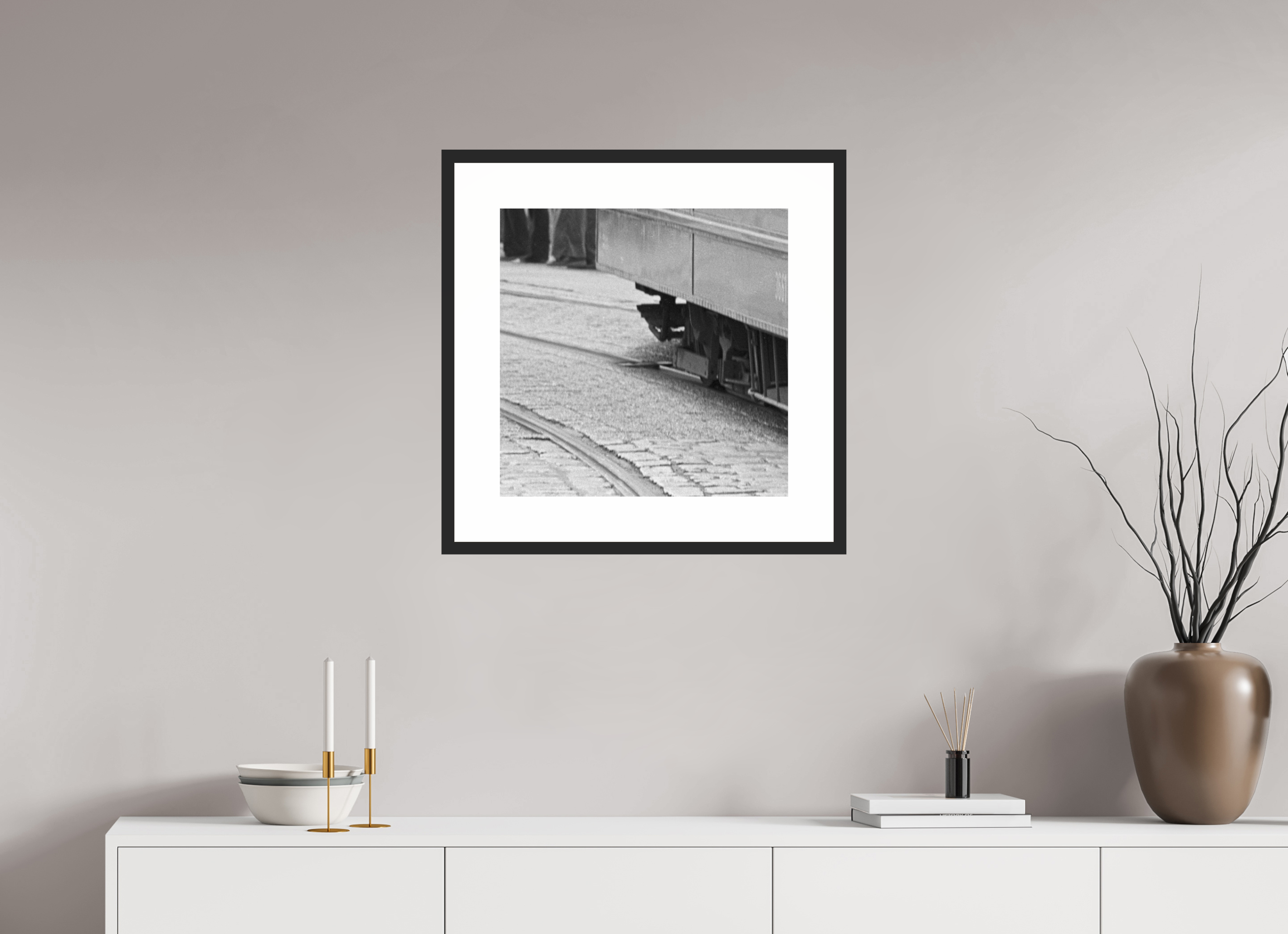 50 x 50 cm, 4b. Foto im Holz-Rahmen (20mm) mit Weißrand Nie wieder… (2)