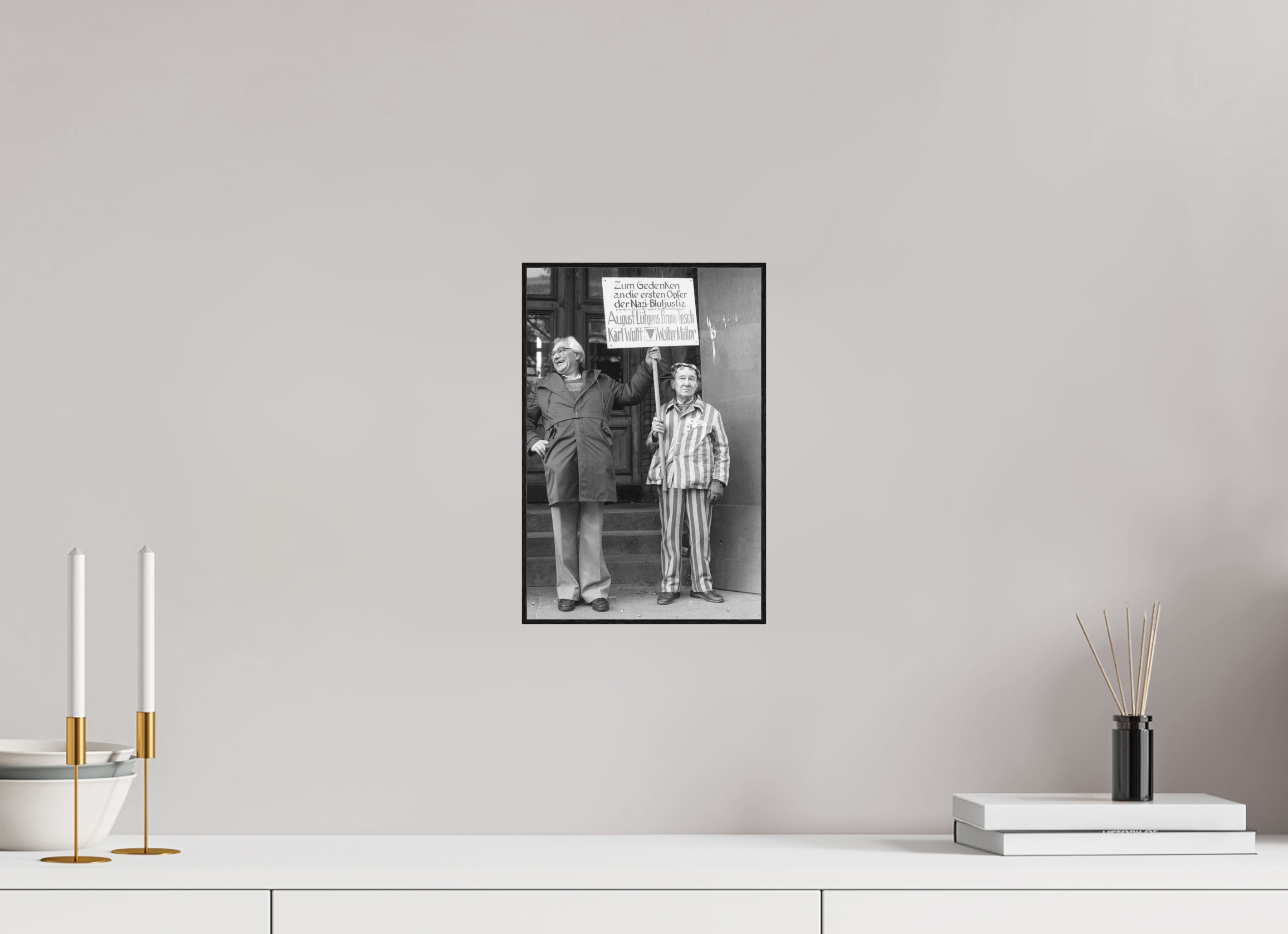 20 x 30 cm, 3a. Foto in ArtBox (4mm) Johannes Hartmann: Opfer der NS-Justiz (S/W-Foto)