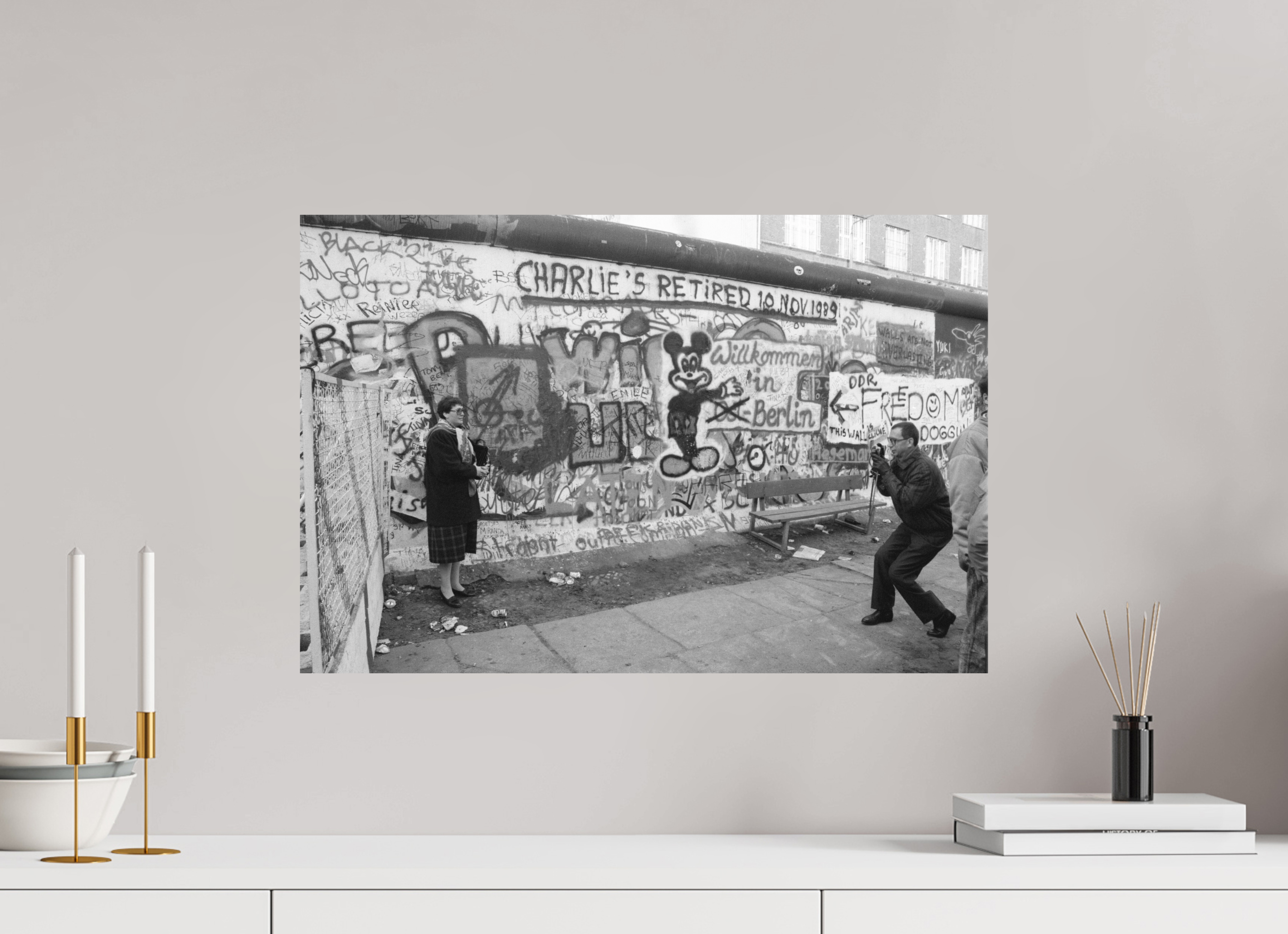 60 x 40 cm, 2. Foto auf Alu-Dibond Johannes Hartmann: Ein Schnappschuss für's Fotoalbum (S/W-Foto)