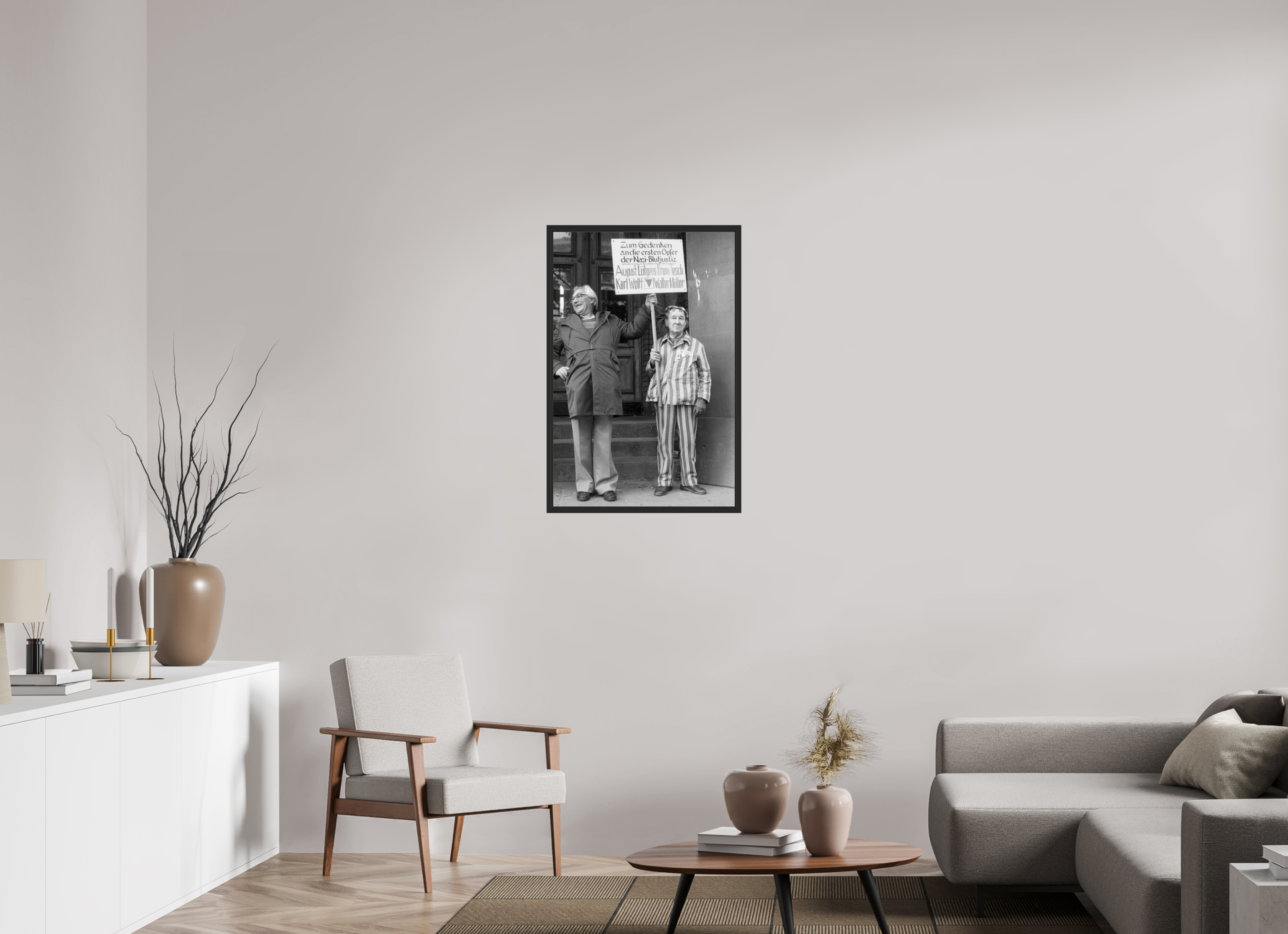 60 x 90 cm, 4a. Foto im Holz-Rahmen (20mm) Johannes Hartmann: Opfer der NS-Justiz (S/W-Foto)