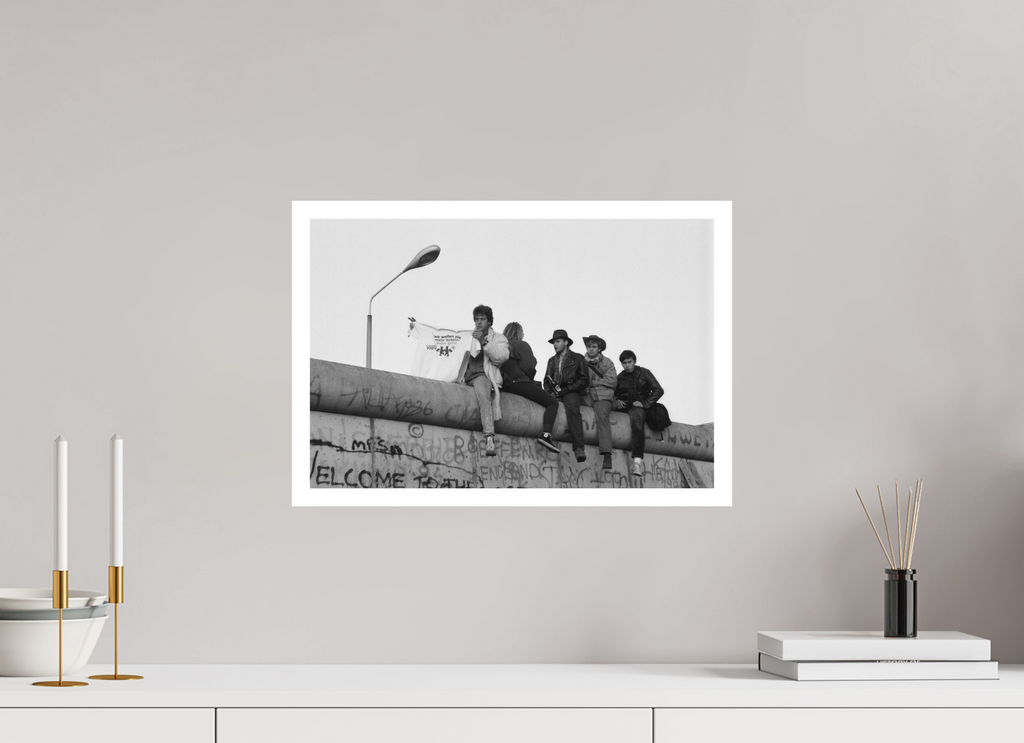 45 x 30 cm, 1. Foto mit Weißrand Johannes Hartmann: Wir wollen nie mehr auseinander gehn (S/W-Foto)