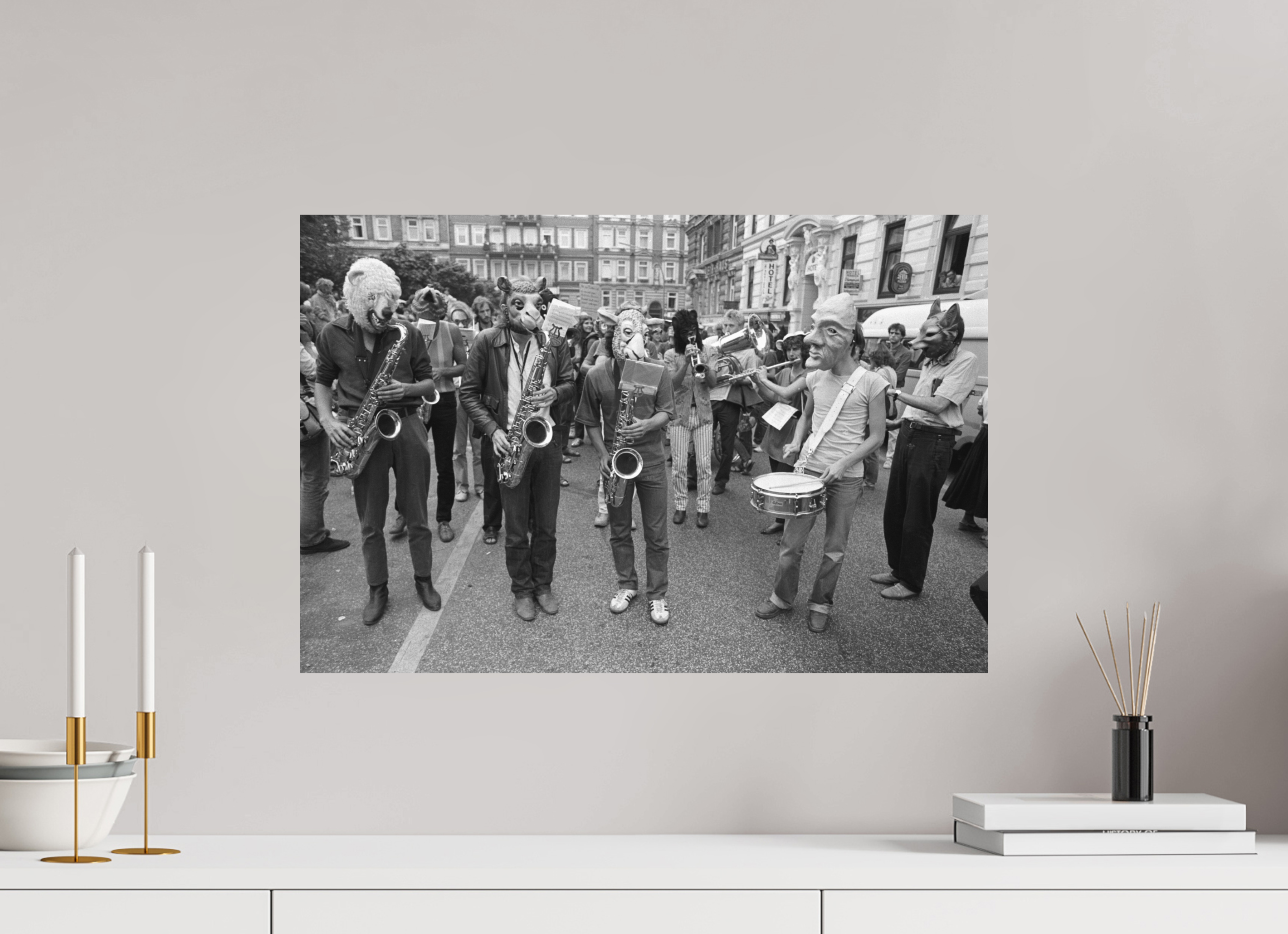 60 x 40 cm, 2. Foto auf Alu-Dibond Johannes Hartmann: Tuten & Blasen (S/W-Foto)