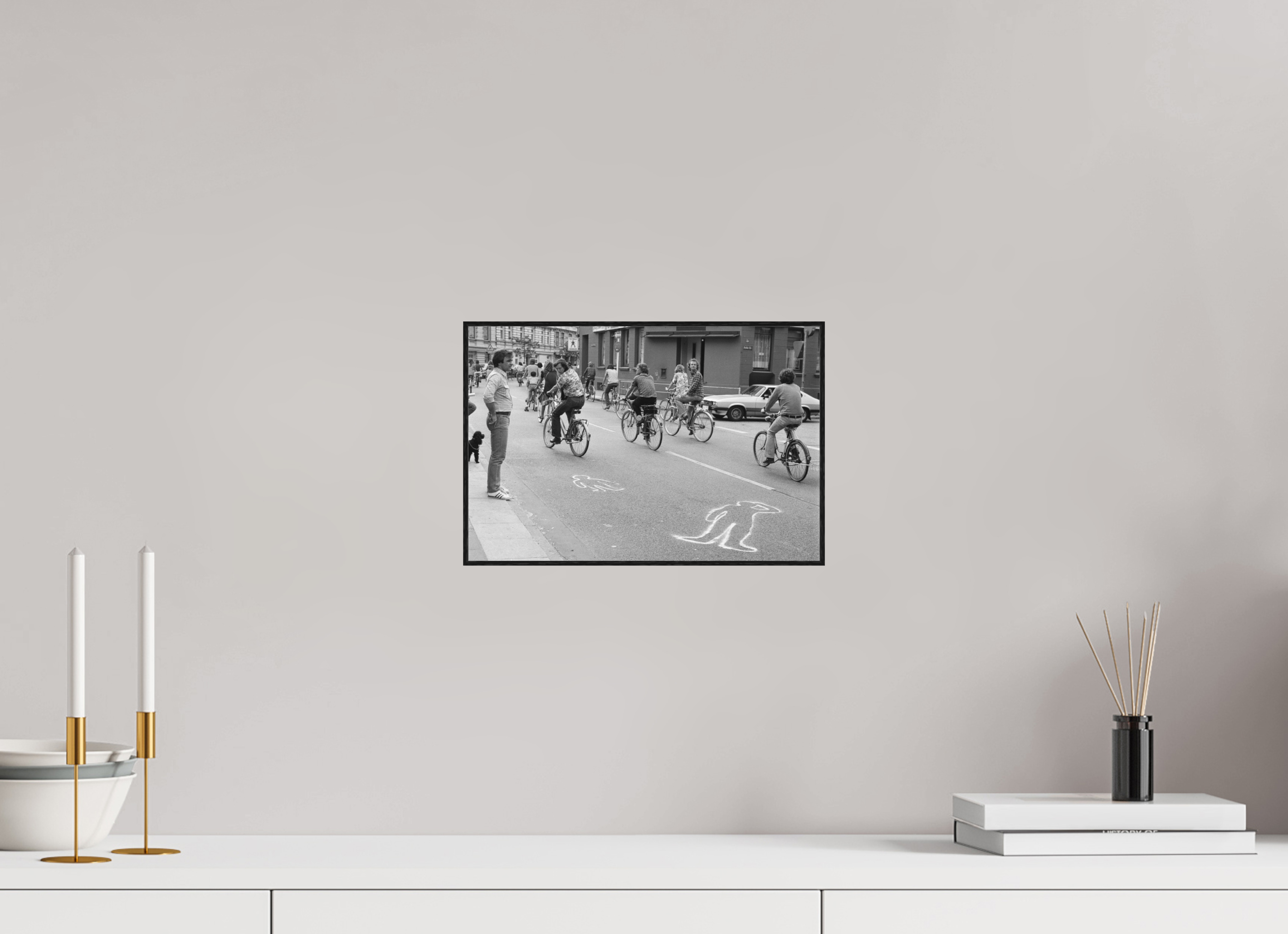 30 x 20 cm, 3a. Foto in ArtBox (4mm) Johannes Hartmann: Schleichen statt Leichen 2 (S/W-Foto)