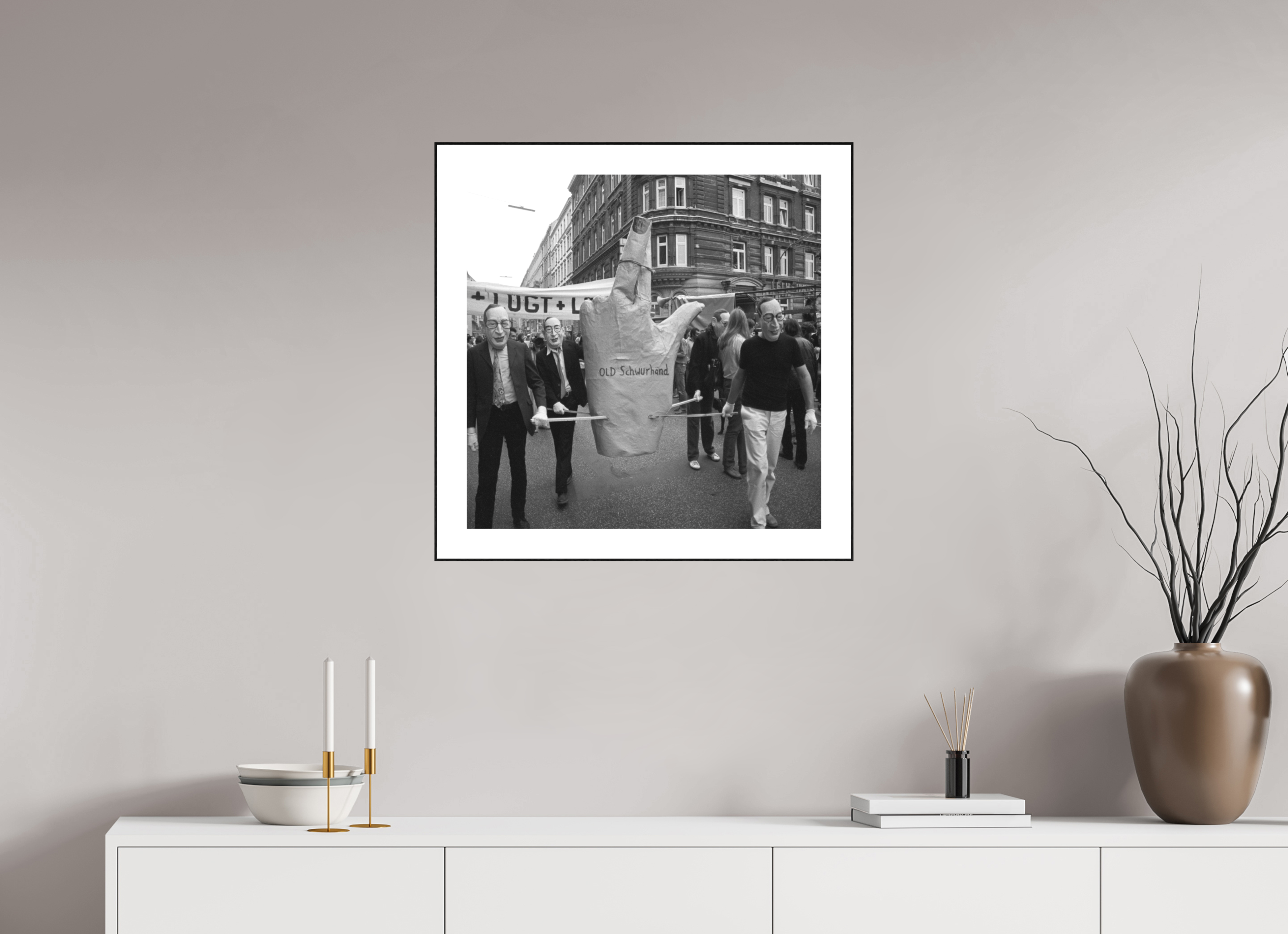 60 x 60 cm, 3b. Foto in ArtBox (4mm) mit Weißrand Johannes Hartmann: Old Schwurhand (S/W-Foto)