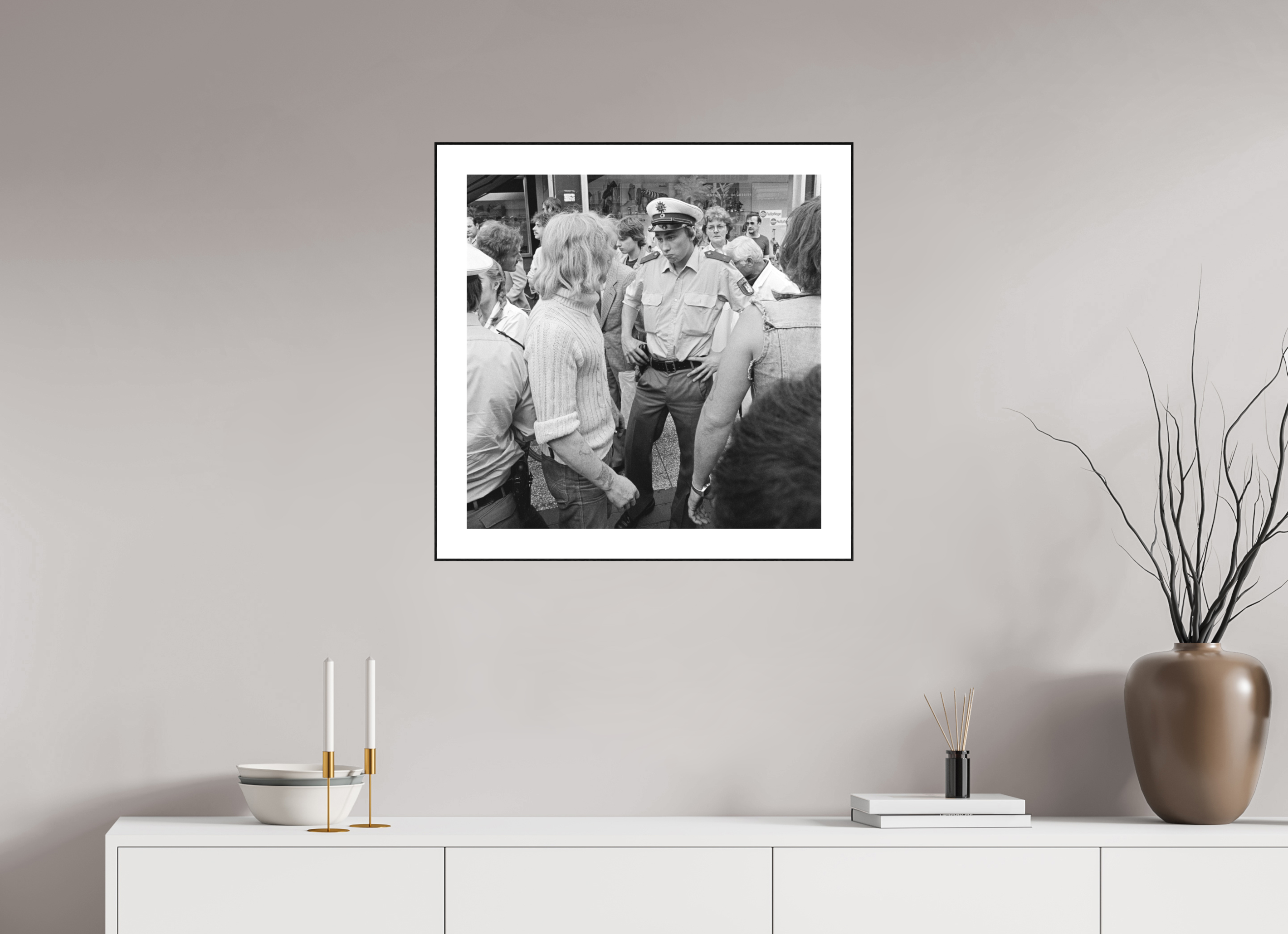 60 x 60 cm, 3b. Foto in ArtBox (4mm) mit Weißrand Johannes Hartmann: Auge in Auge (S/W-Foto)