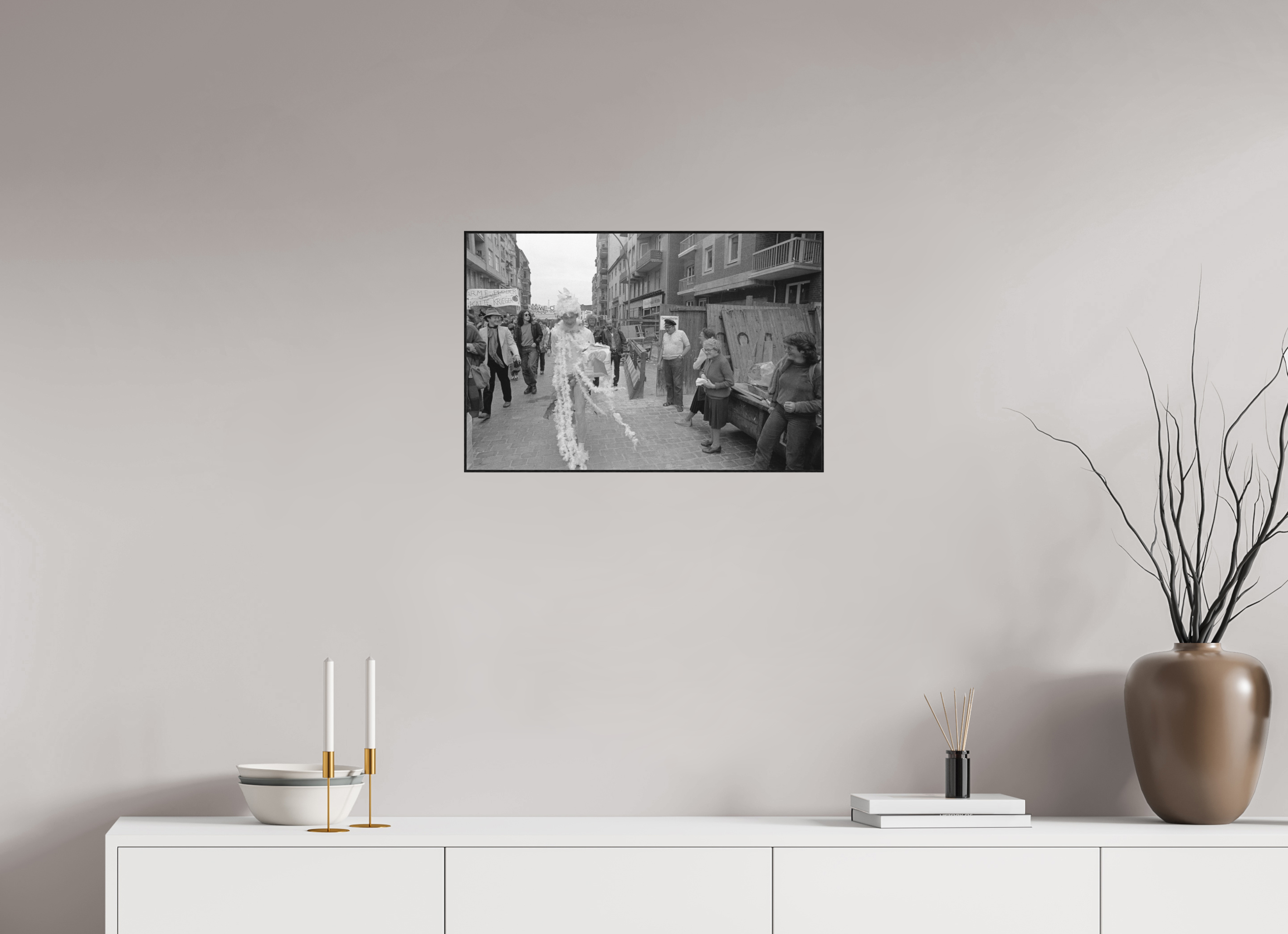60 x 40 cm, 3a. Foto in ArtBox (4mm) Johannes Hartmann: Christopher Street Day 2 (S/W-Foto)
