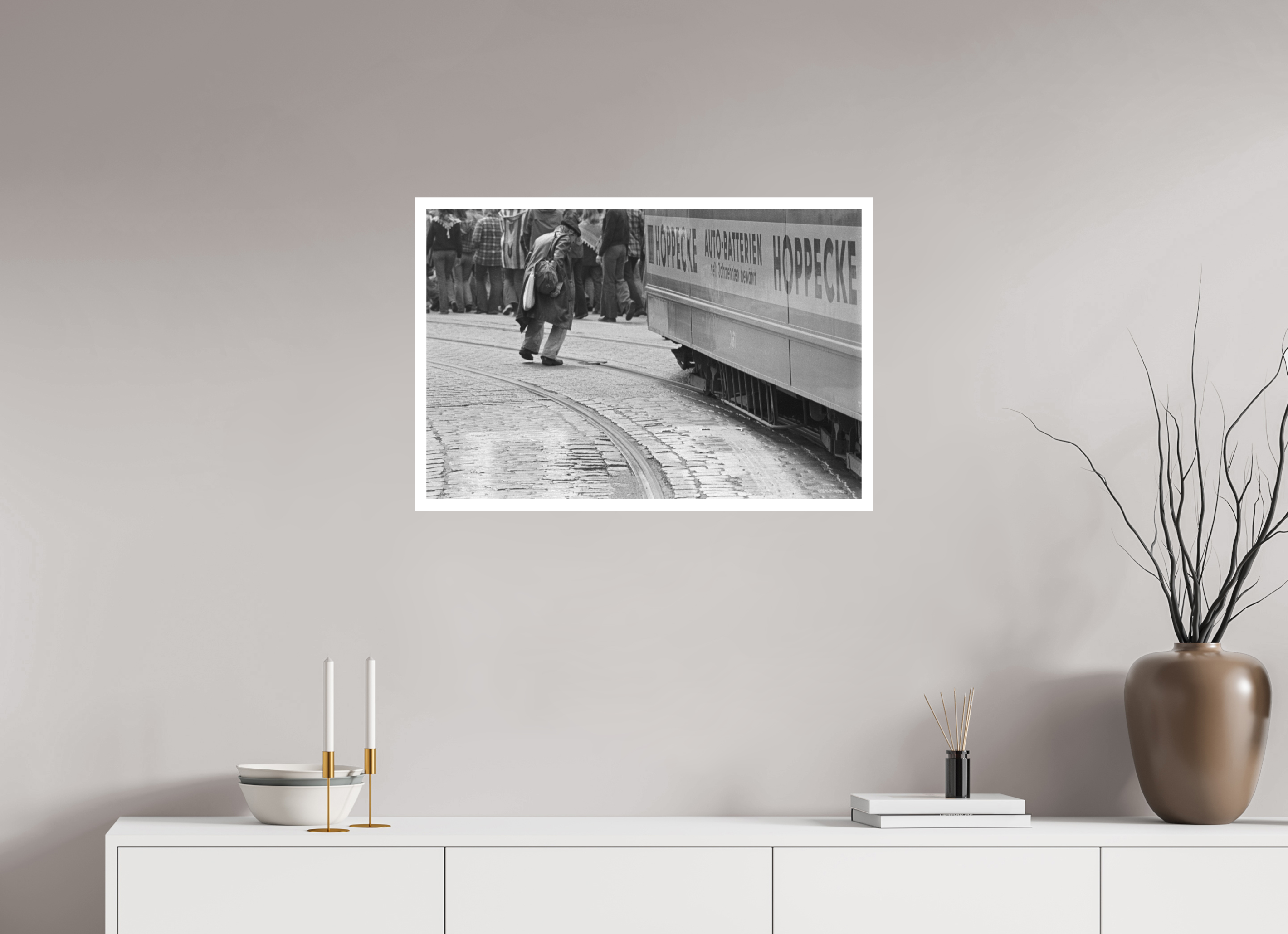 75 x 50 cm, 1. Foto mit Weißrand Nie wieder… (1)