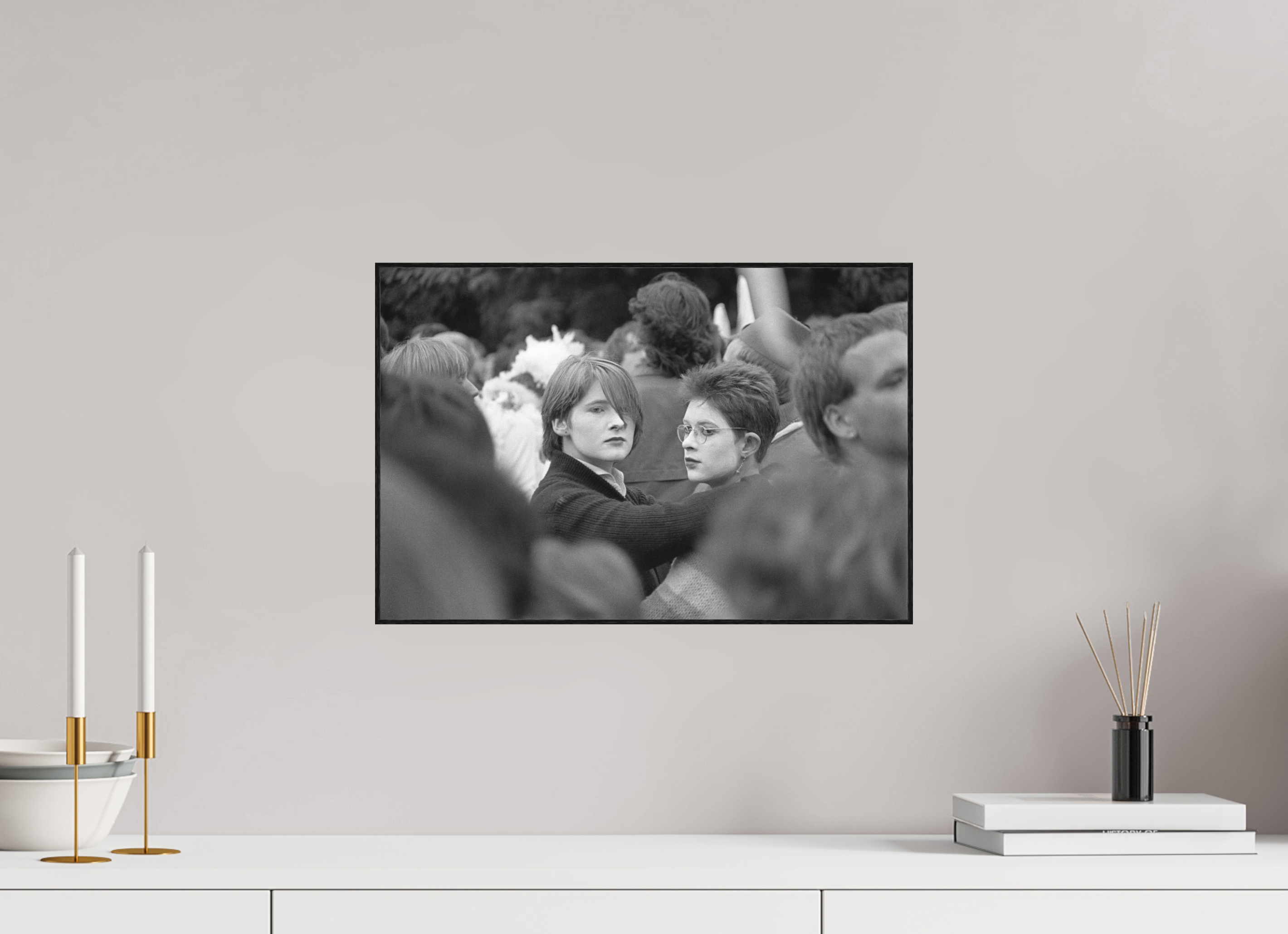 45 x 30 cm, 3a. Foto in ArtBox (4mm) Johannes Hartmann: Plötzlich mittendrin (S/W-Foto)