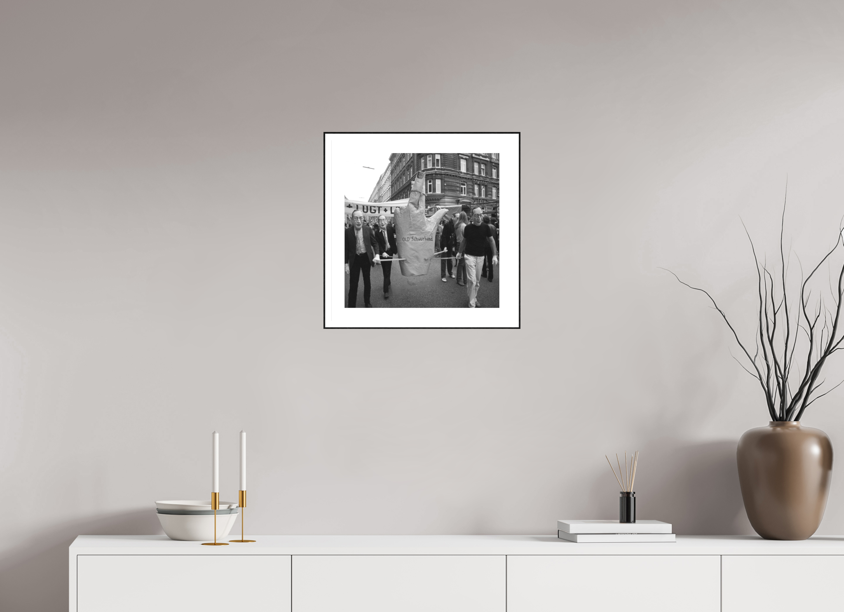 40 x 40 cm, 3b. Foto in ArtBox (4mm) mit Weißrand Johannes Hartmann: Old Schwurhand (S/W-Foto)