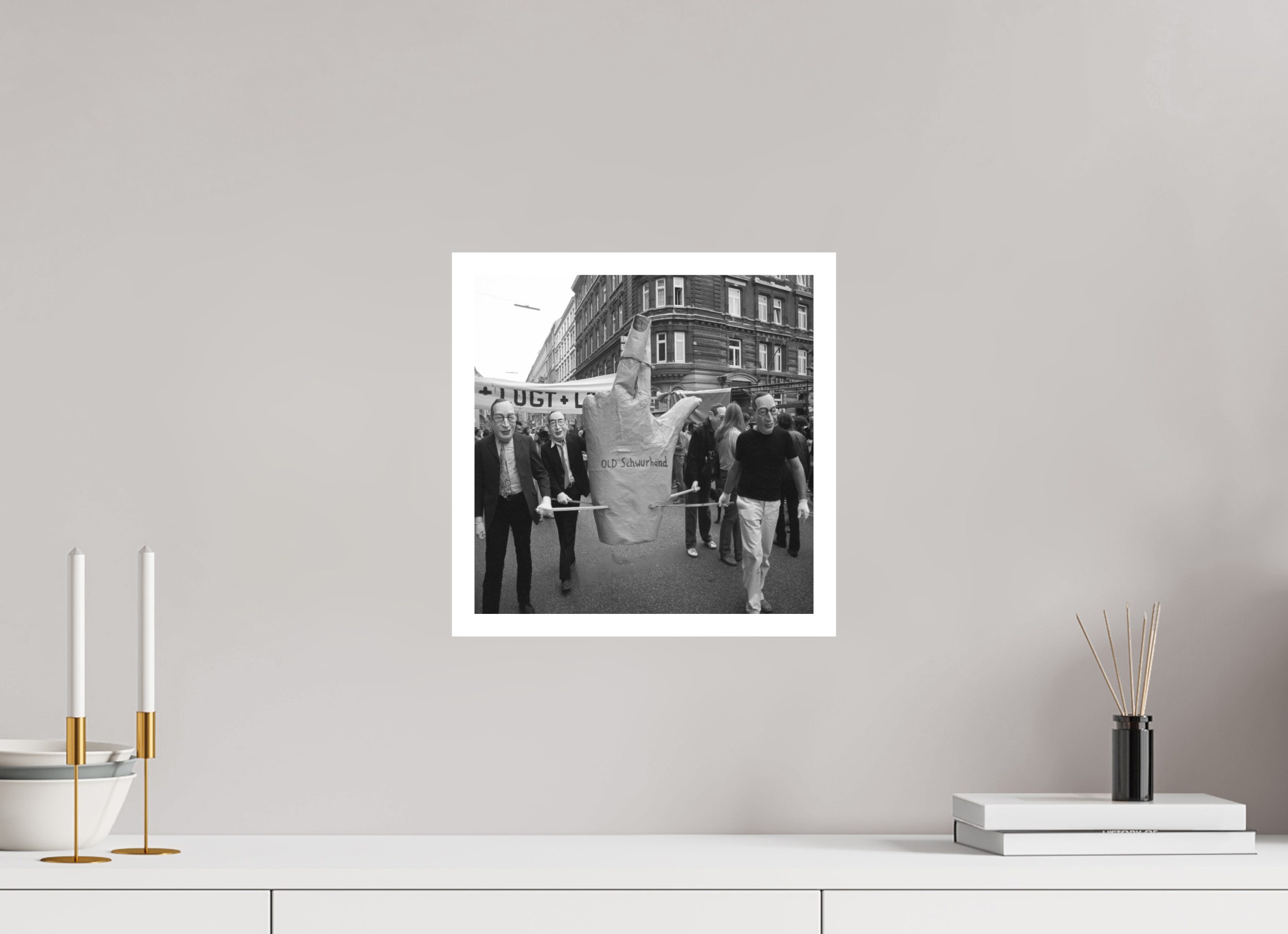 30 x 30 cm, 1. Foto mit Weißrand Johannes Hartmann: Old Schwurhand (S/W-Foto)