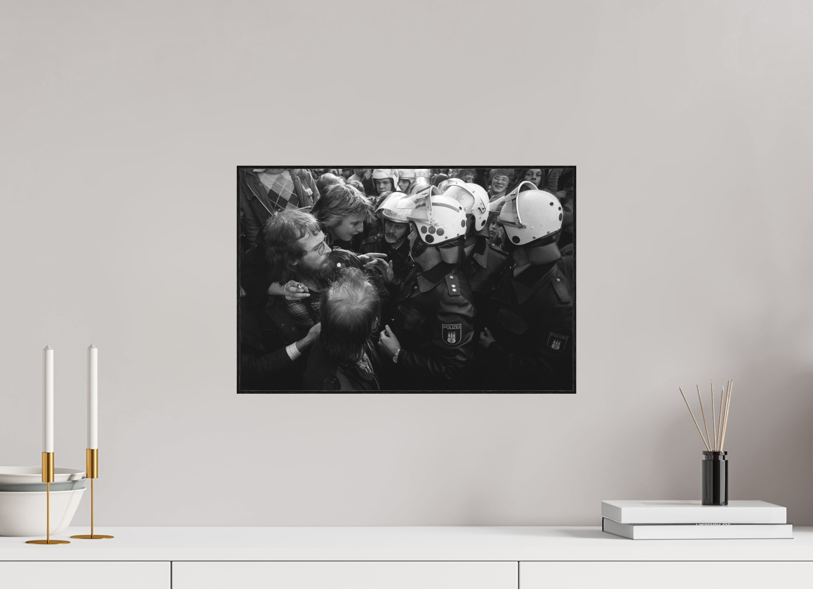 45 x 30 cm, 3a. Foto in ArtBox (4mm) Johannes Hartmann: Unerschrocken (S/W-Foto)