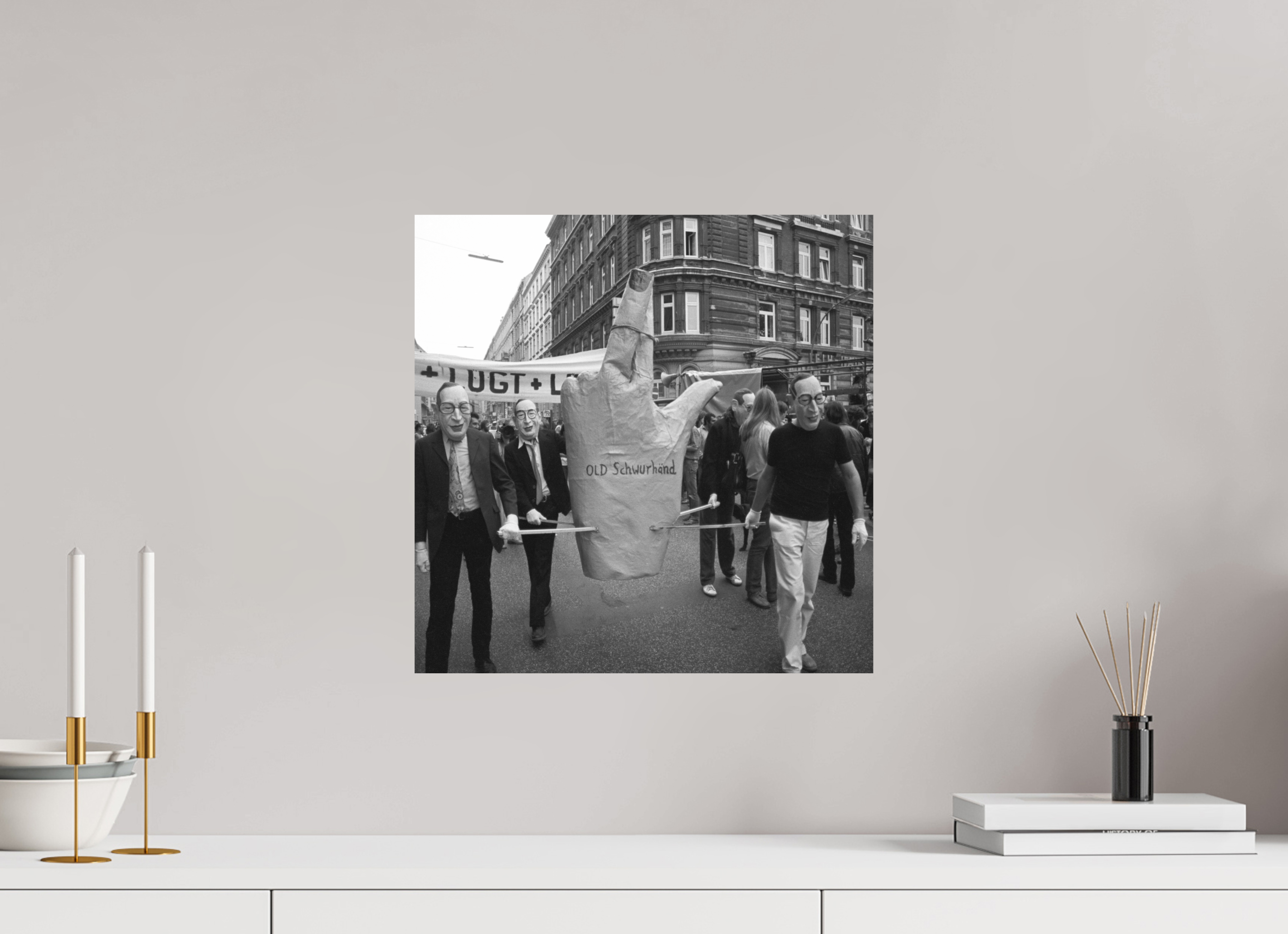 40 x 40 cm, 2. Foto auf Alu-Dibond Johannes Hartmann: Old Schwurhand (S/W-Foto)