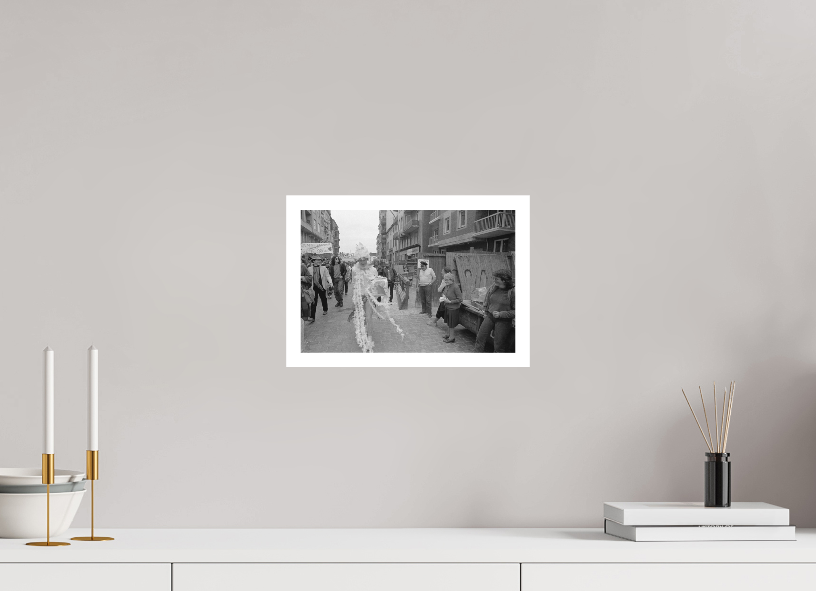 30 x 20 cm, 1. Foto mit Weißrand Johannes Hartmann: Christopher Street Day 2 (S/W-Foto)