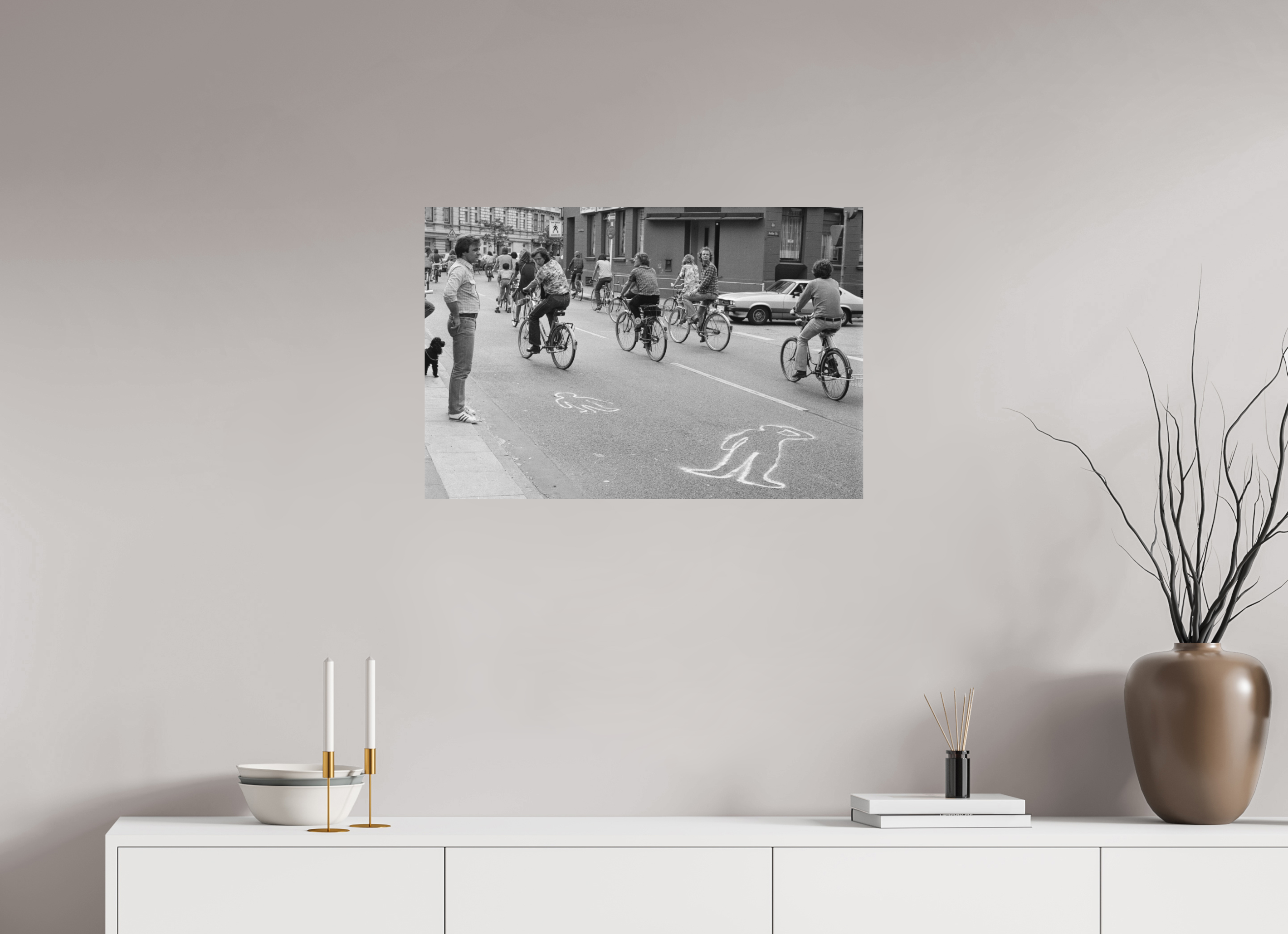 75 x 50 cm, 2. Foto auf Alu-Dibond Johannes Hartmann: Schleichen statt Leichen 2 (S/W-Foto)