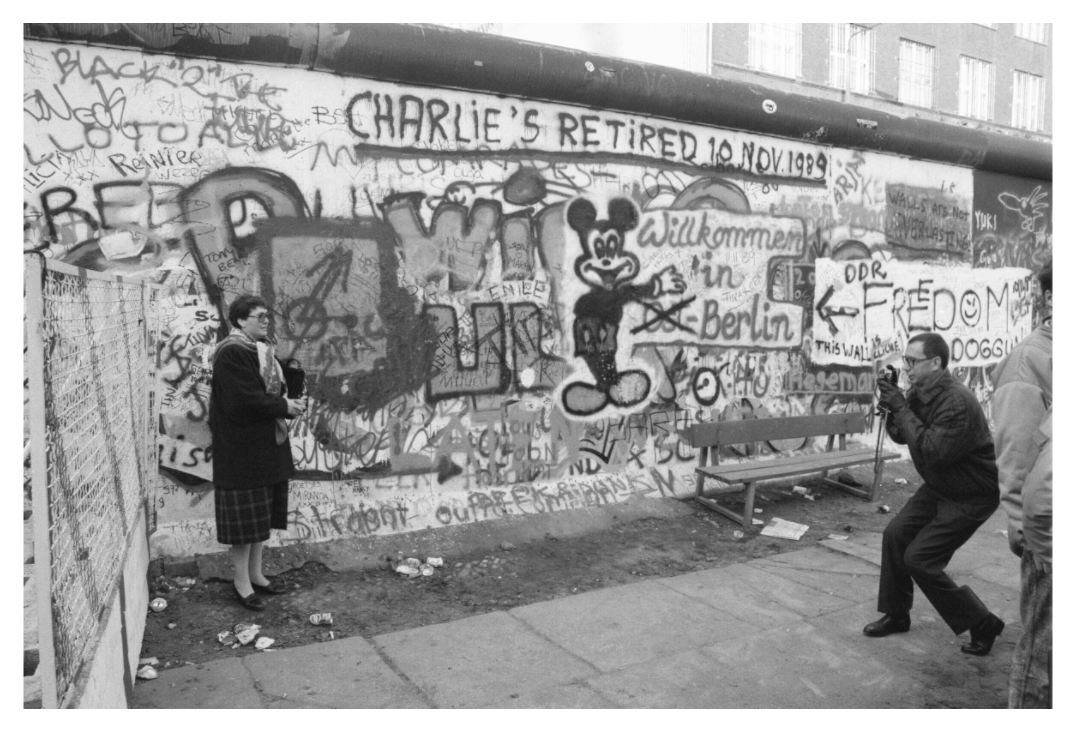 Main image Johannes Hartmann: Ein Schnappschuss für's Fotoalbum (S/W-Foto)