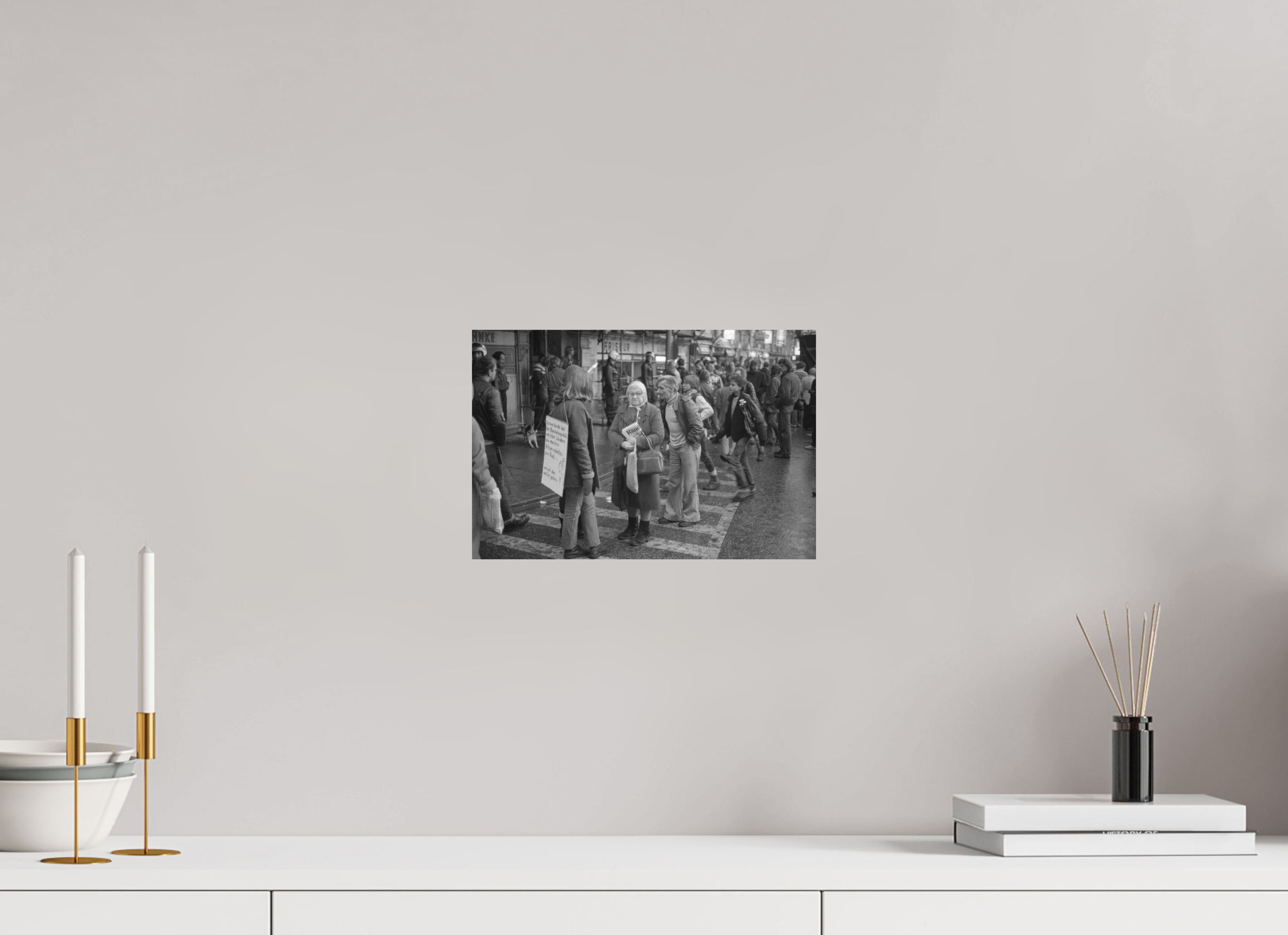 30 x 20 cm, 2. Foto auf Alu-Dibond Johannes Hartmann: Wie soll das weitergehen? (S/W-Foto)