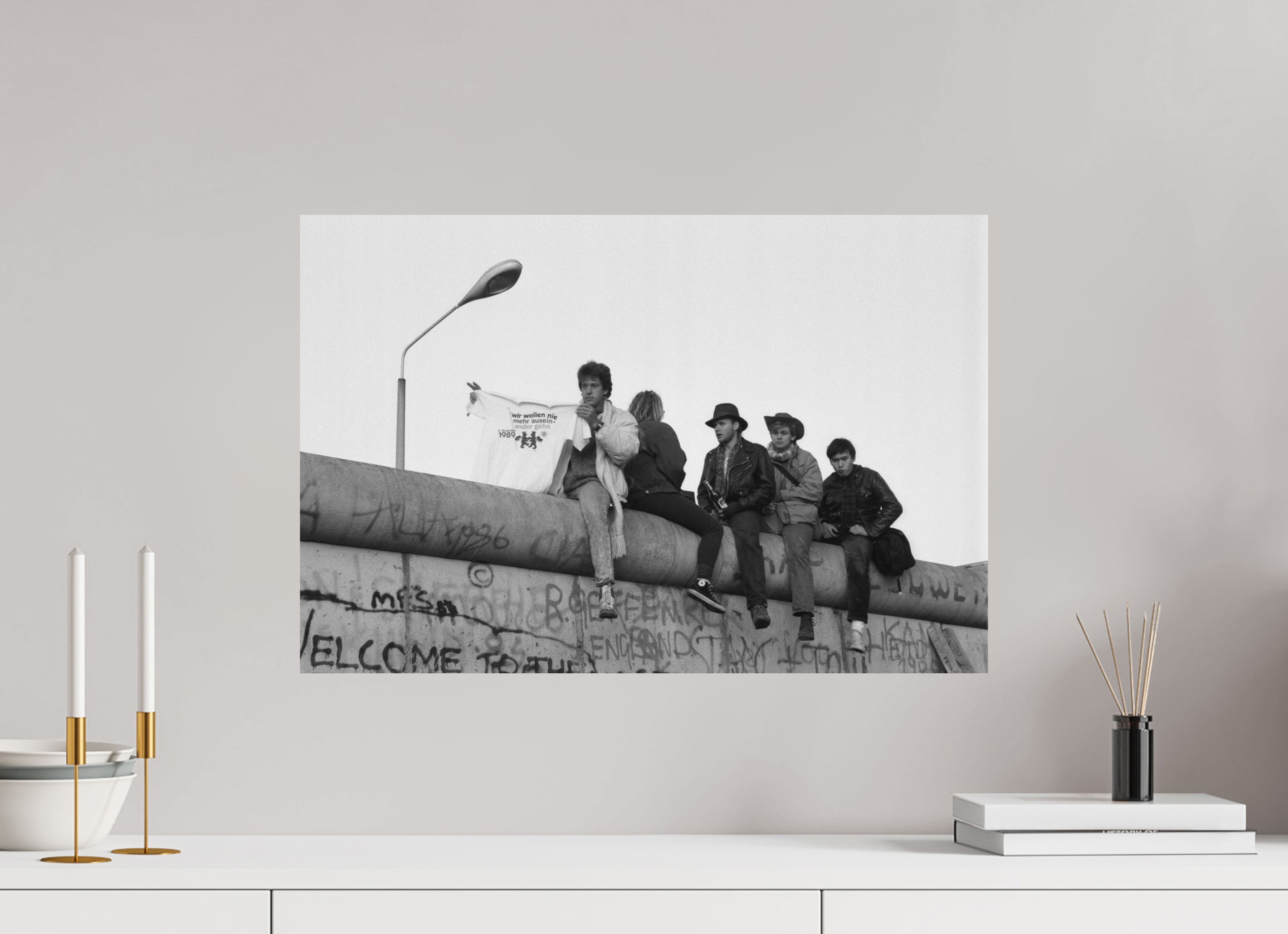 60 x 40 cm, 2. Foto auf Alu-Dibond Johannes Hartmann: Wir wollen nie mehr auseinander gehn (S/W-Foto)