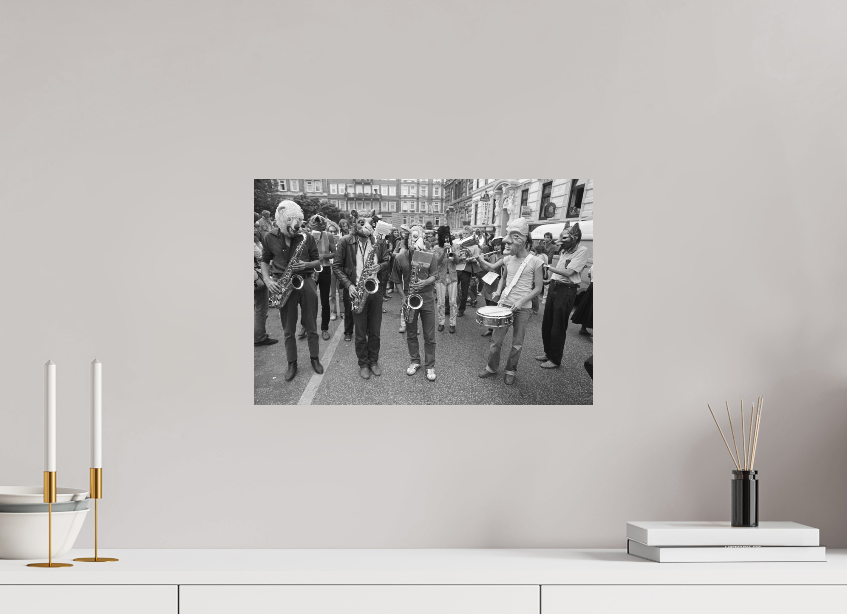 45 x 30 cm, 2. Foto auf Alu-Dibond Johannes Hartmann: Tuten & Blasen (S/W-Foto)