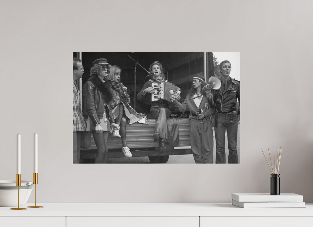 60 x 40 cm, 2. Foto auf Alu-Dibond Johannes Hartmann: Christopher Street Day 1981 – 1 (S/W-Foto)